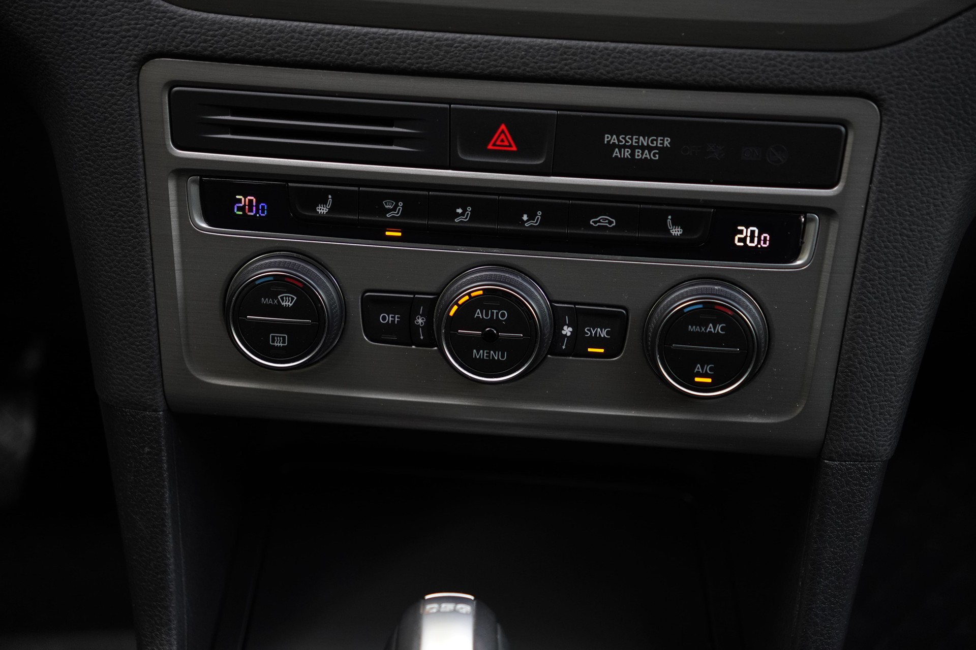 VW Golf Sportsvan 1.0 TSI Comfortline DSG-image-28