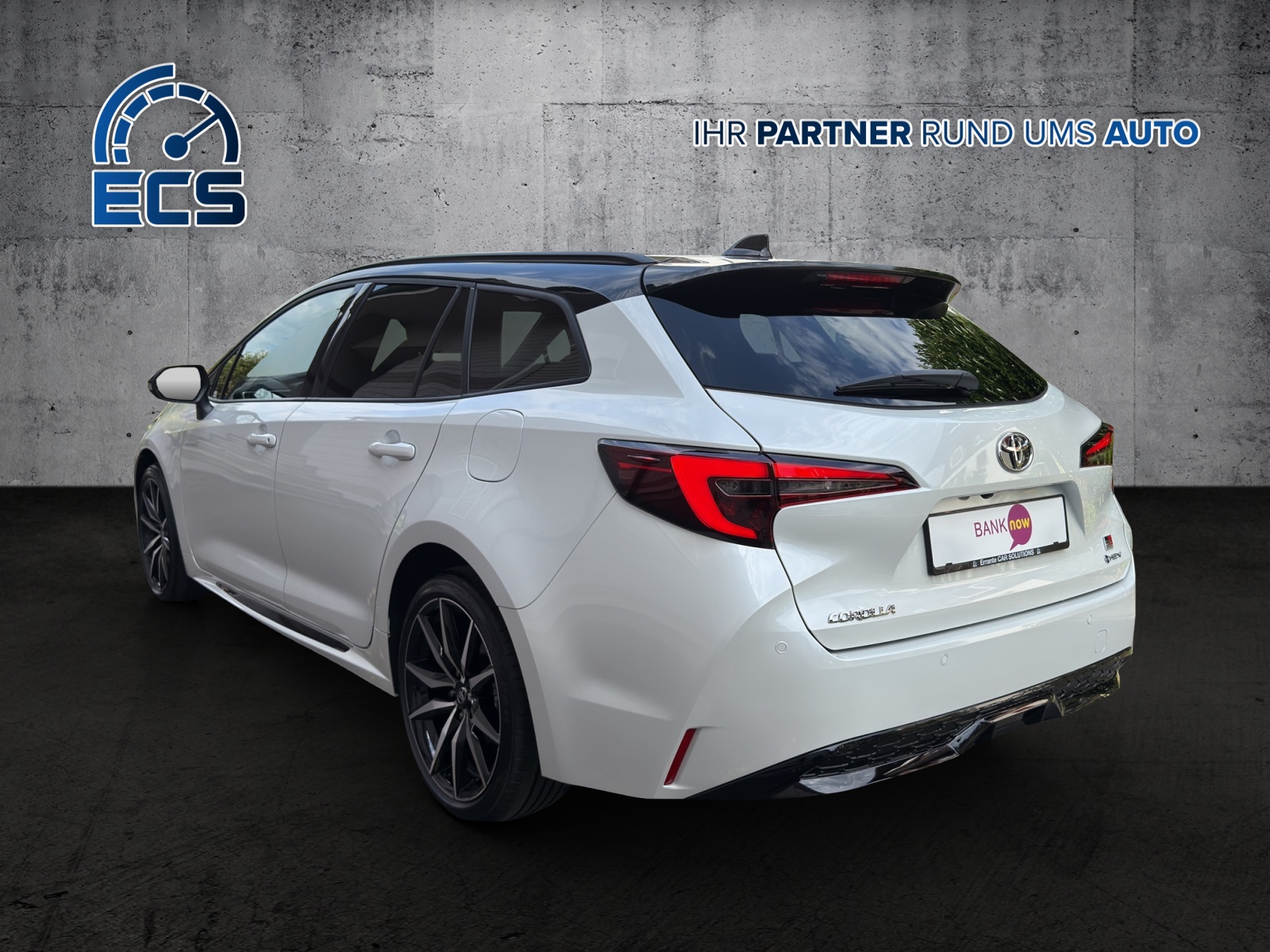TOYOTA Corolla Touring Sports 2.0 HSD GR Sport e-CVT-image-3