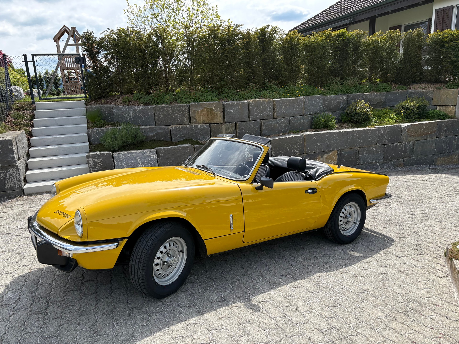 TRIUMPH 1500-image-2
