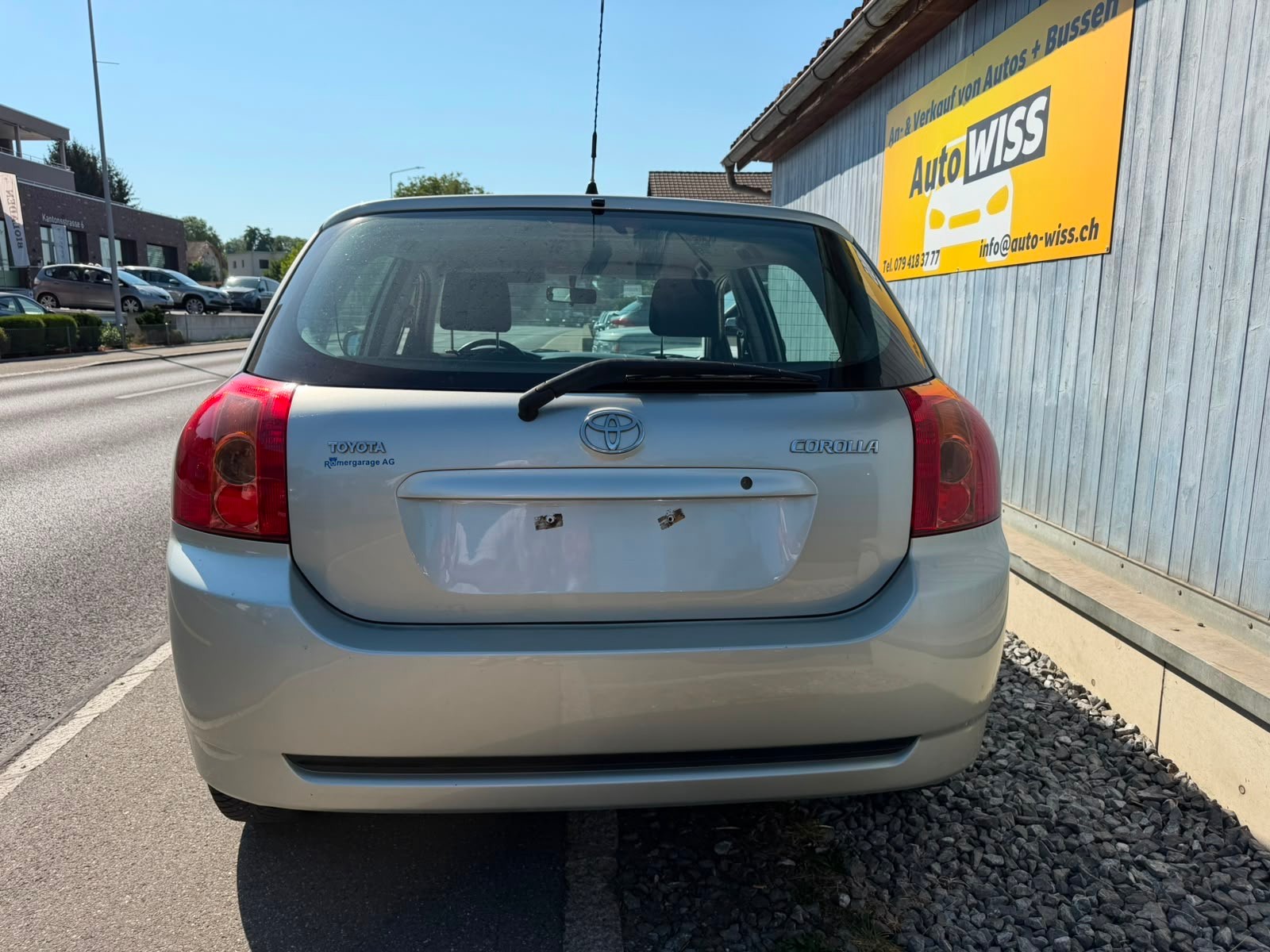 TOYOTA Corolla 1.6 Pardo-image-5
