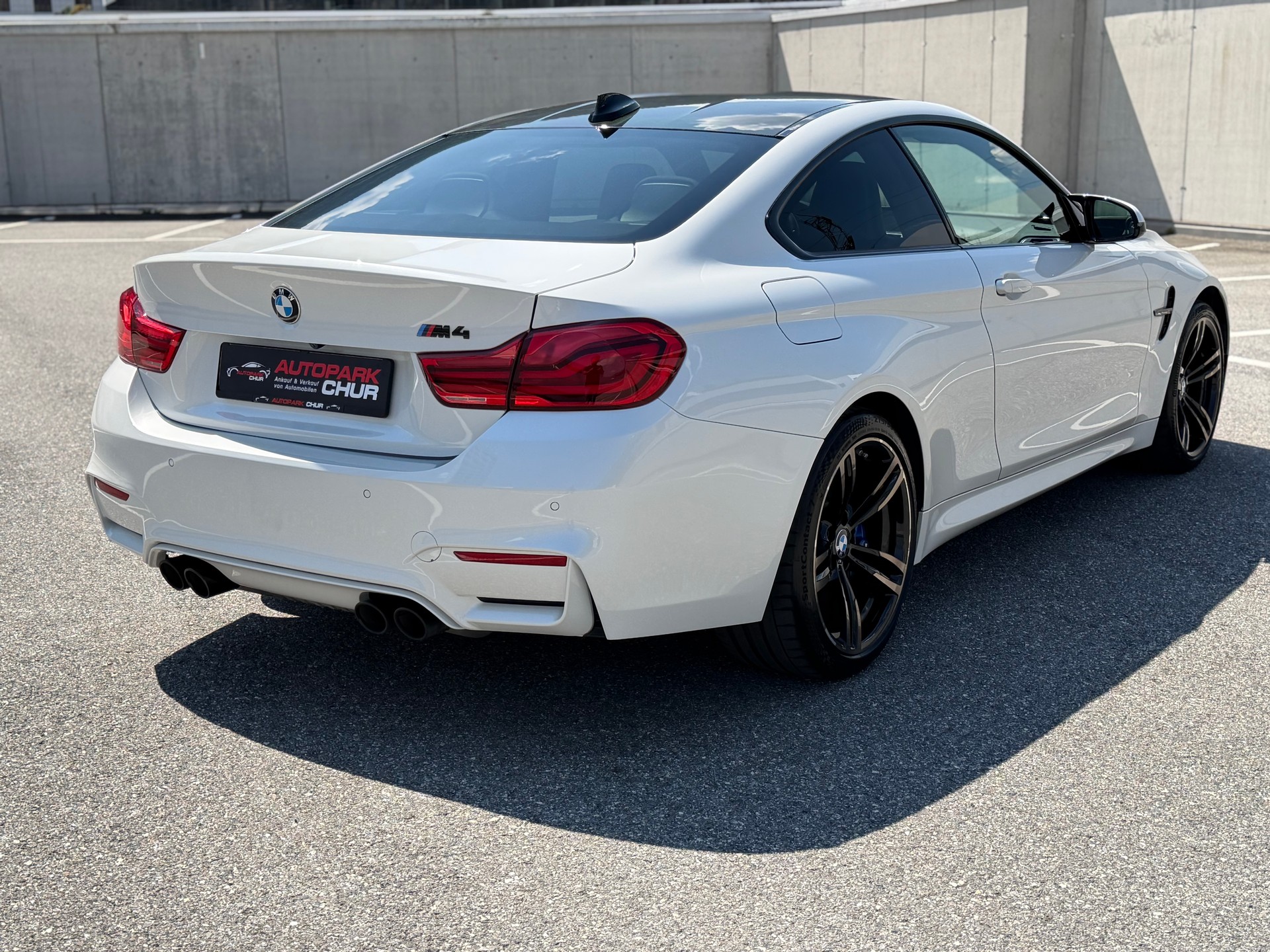 BMW M4 Coupé Competition DKG-image-4
