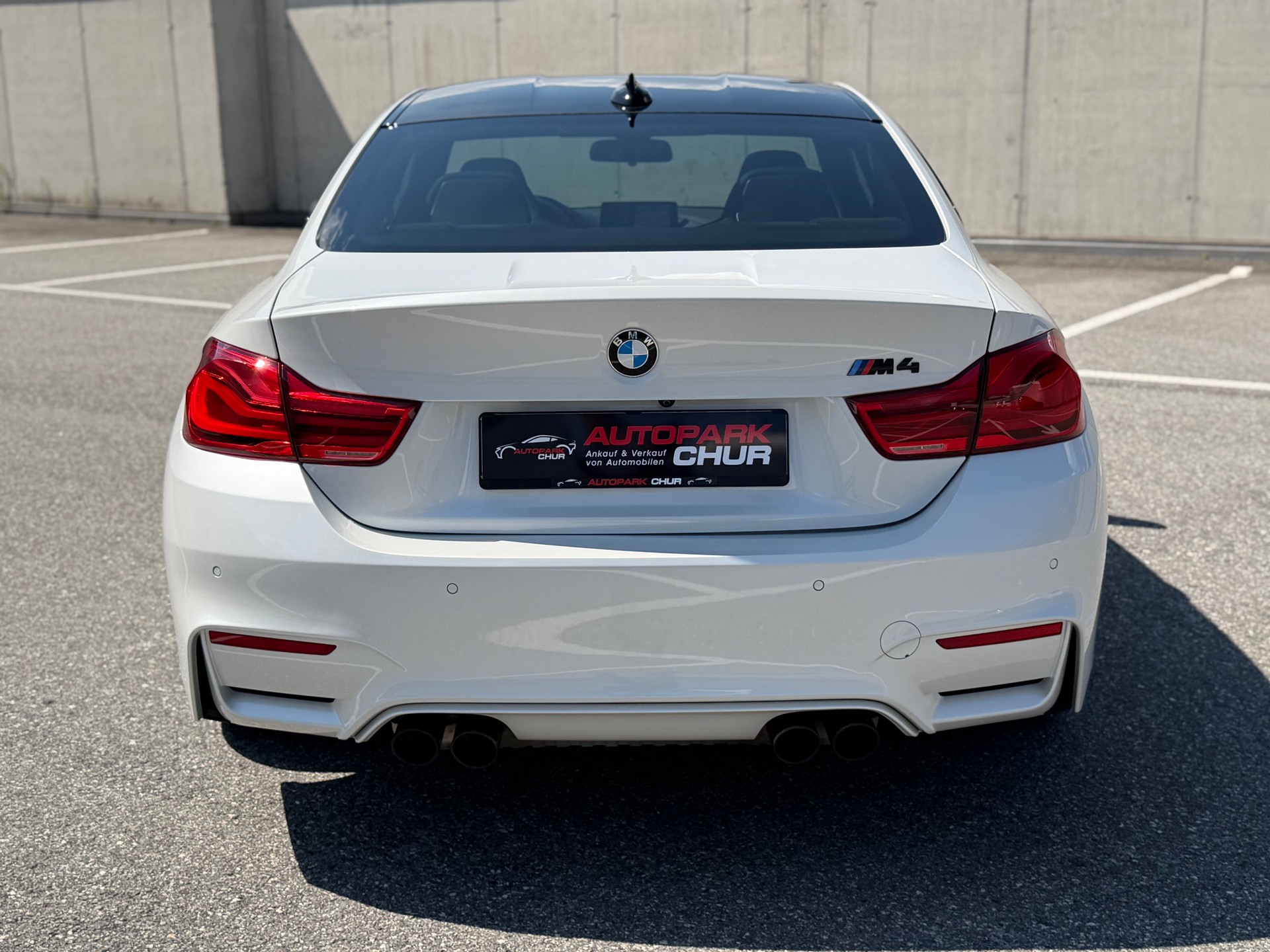 BMW M4 Coupé Competition DKG-image-3