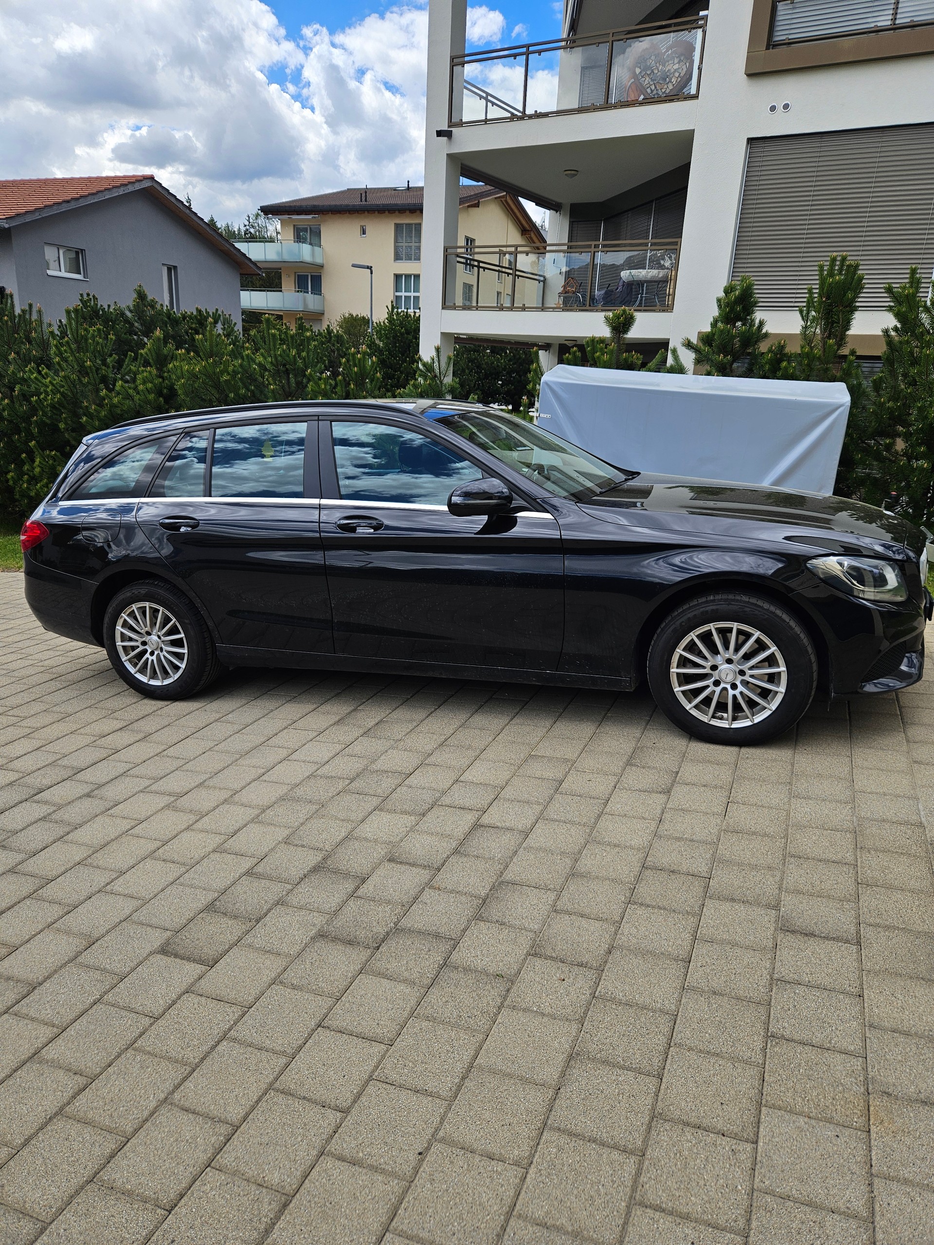 MERCEDES-BENZ C 200-image-1