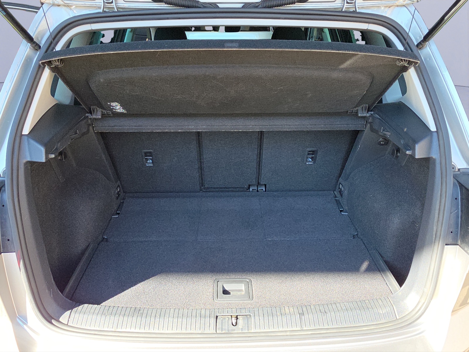 VW Golf Sportsvan 1.4 TSI 125 Highline DSG-image-11