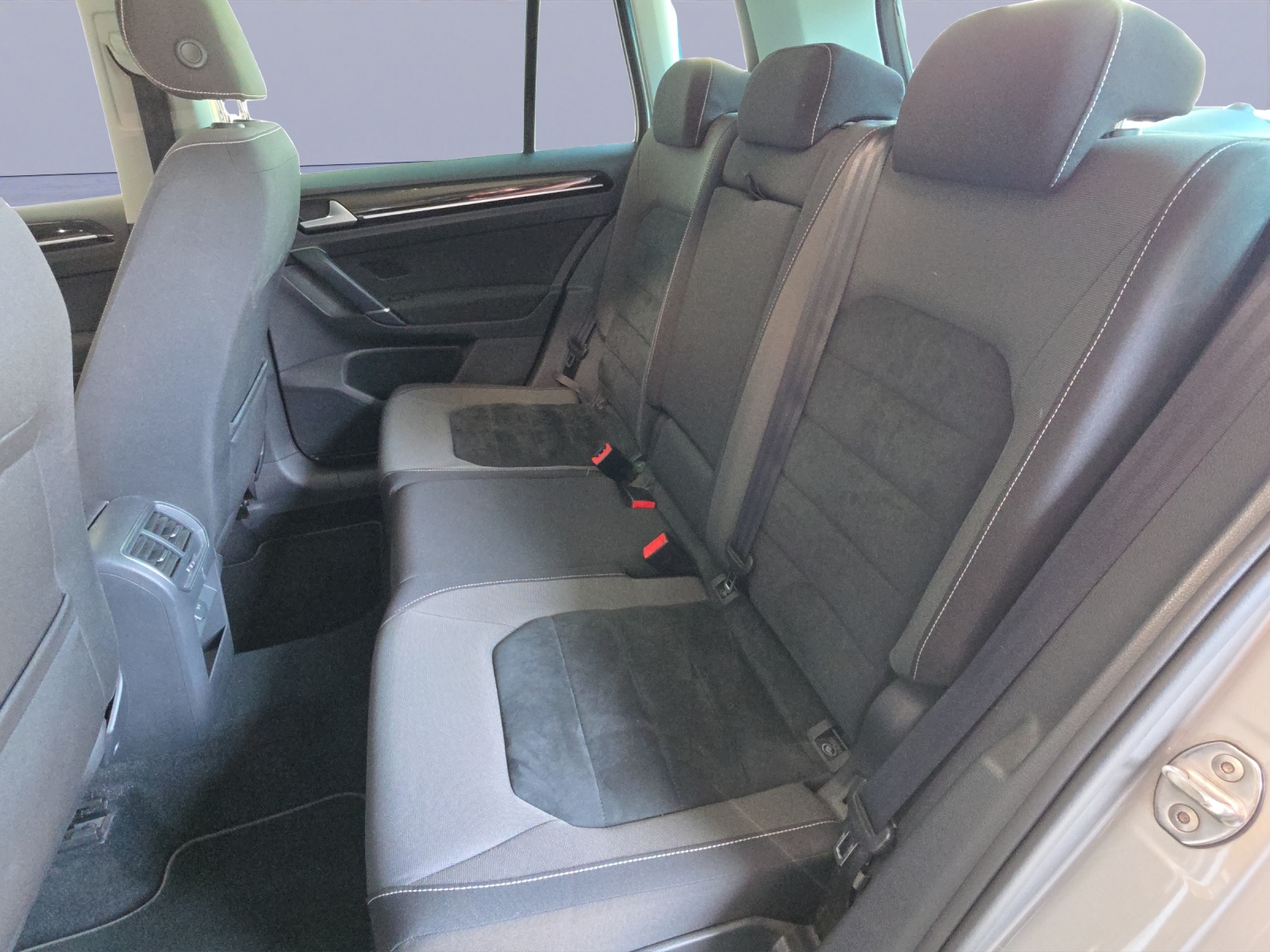 VW Golf Sportsvan 1.4 TSI 125 Highline DSG-image-9