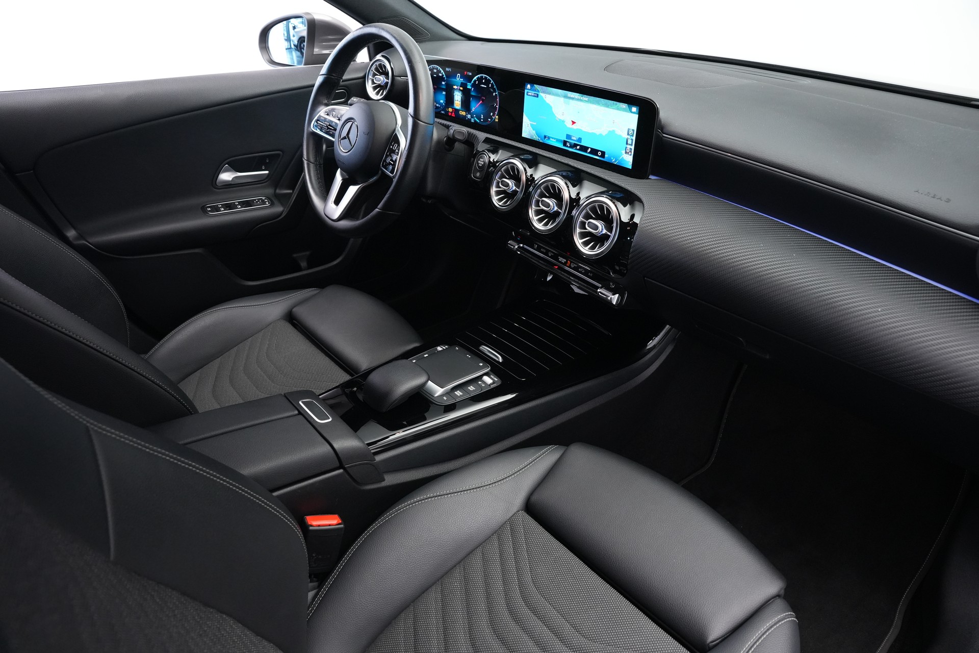 MERCEDES-BENZ A 180 Style 7G-DCT *CH-Fahrzeug*-image-11