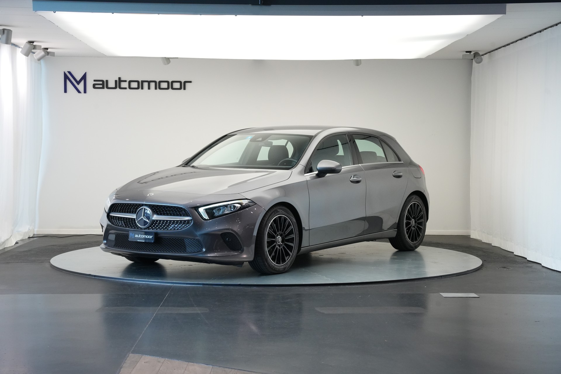 MERCEDES-BENZ A 180 Style 7G-DCT *CH-Fahrzeug*
