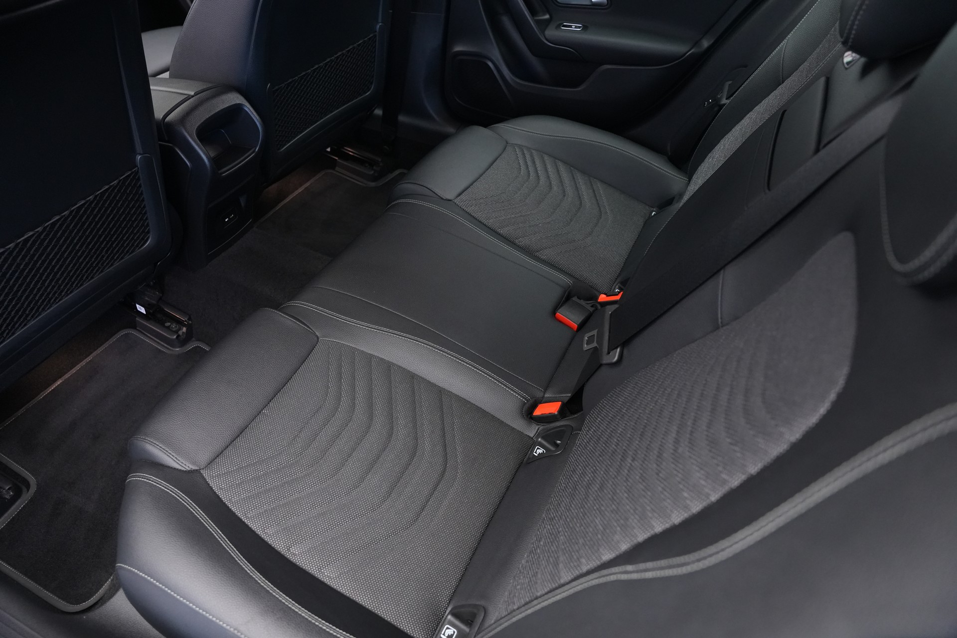 MERCEDES-BENZ A 180 Style 7G-DCT *CH-Fahrzeug*-image-14