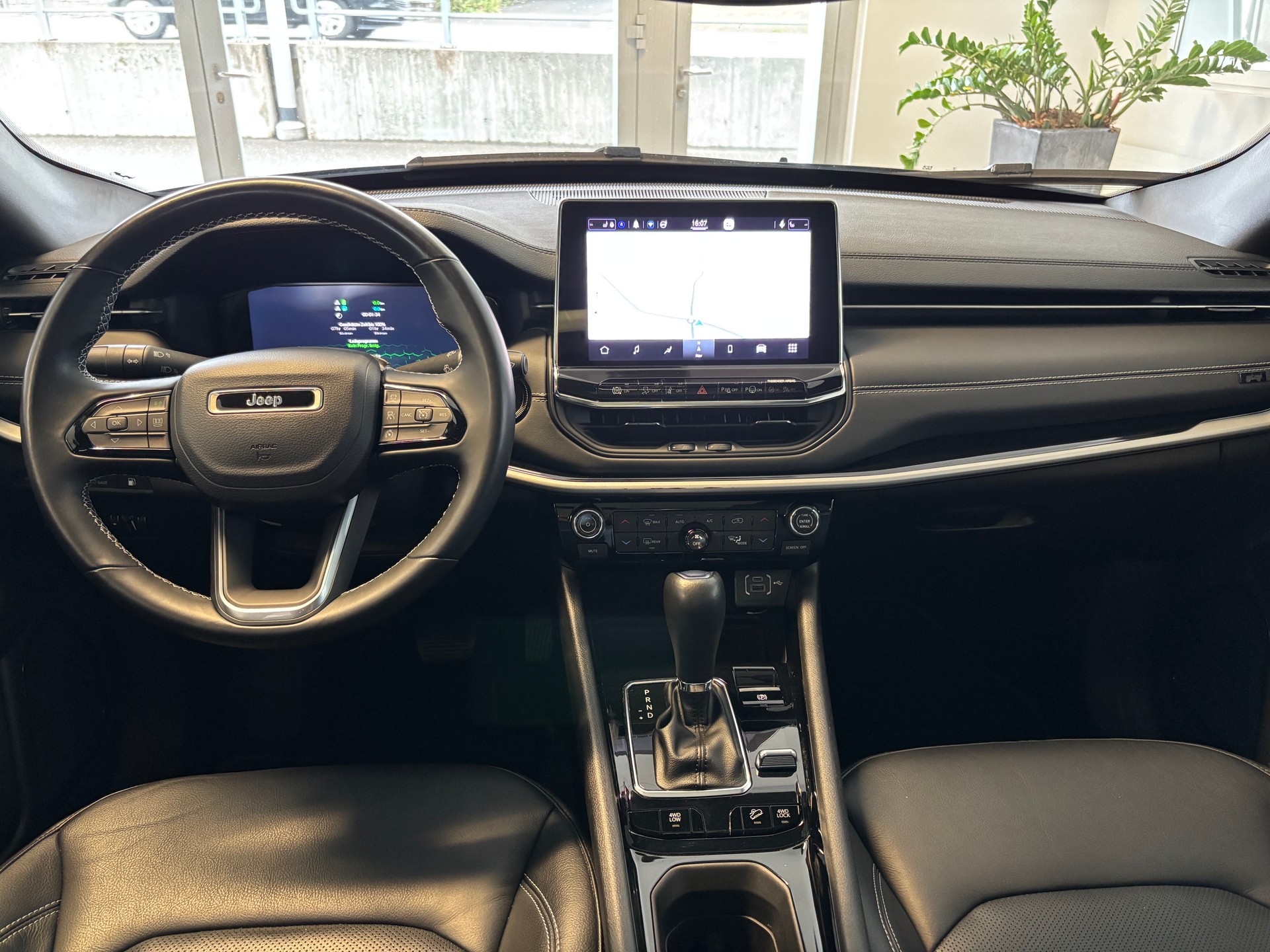 JEEP Compass 1.3 T PHEV 80th Anniversary AWD-image-12