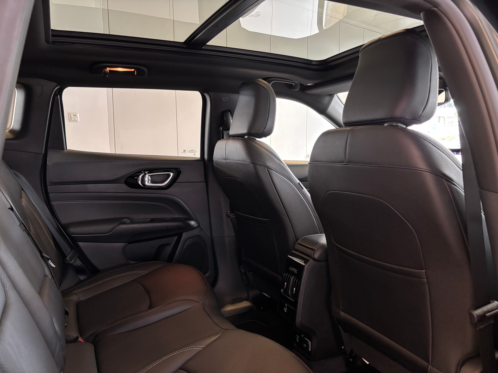 JEEP Compass 1.3 T PHEV 80th Anniversary AWD-image-10