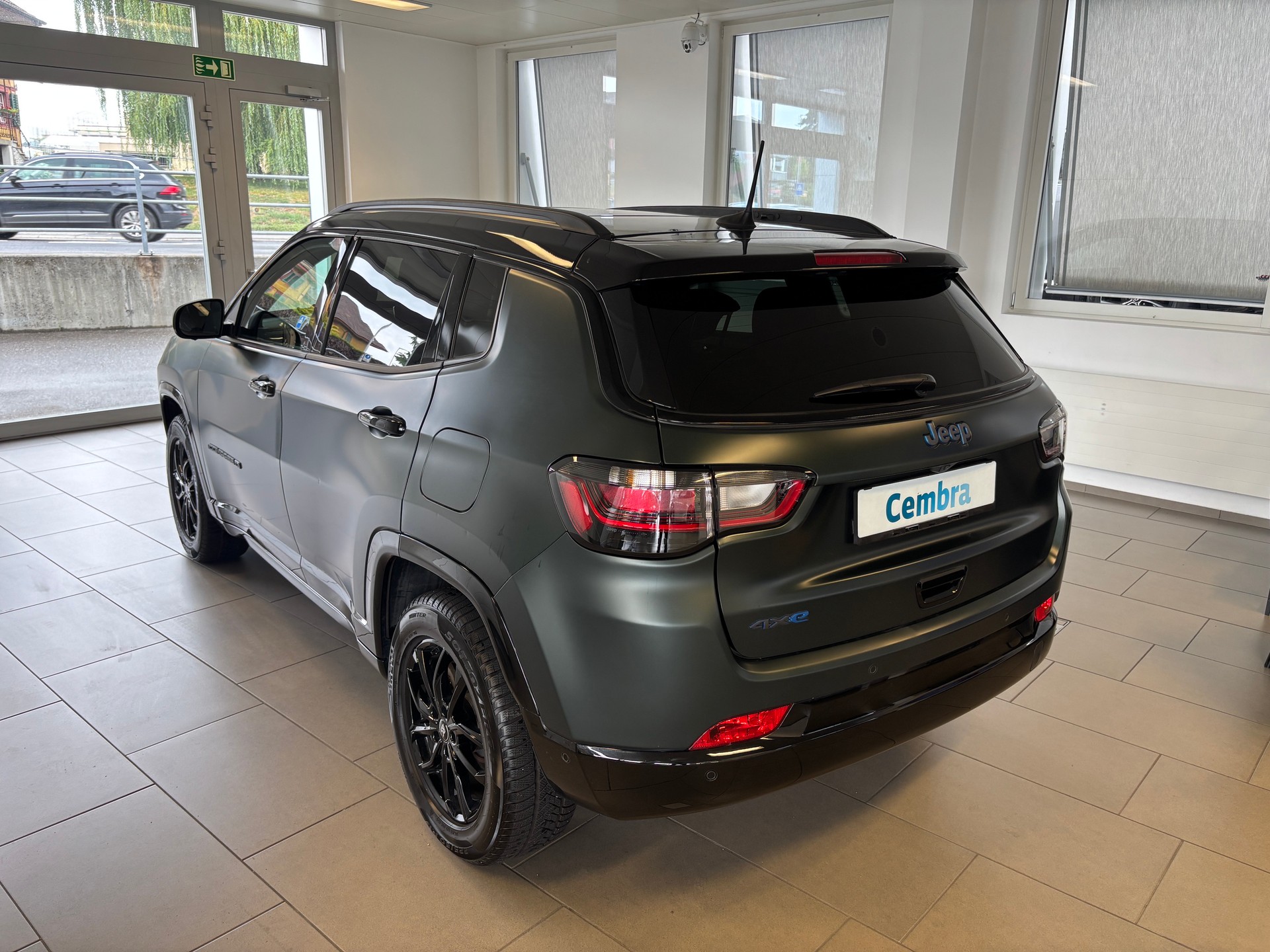JEEP Compass 1.3 T PHEV 80th Anniversary AWD-image-3