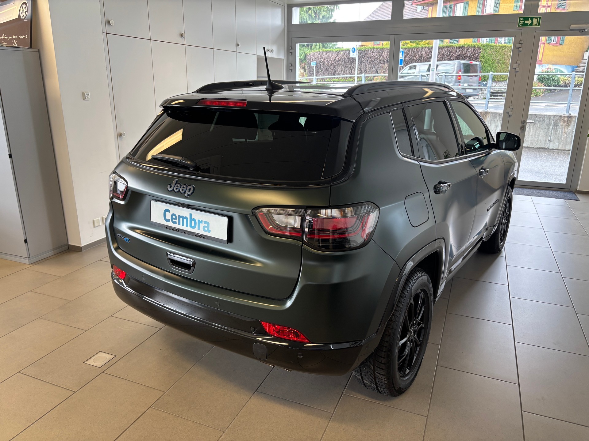 JEEP Compass 1.3 T PHEV 80th Anniversary AWD-image-2