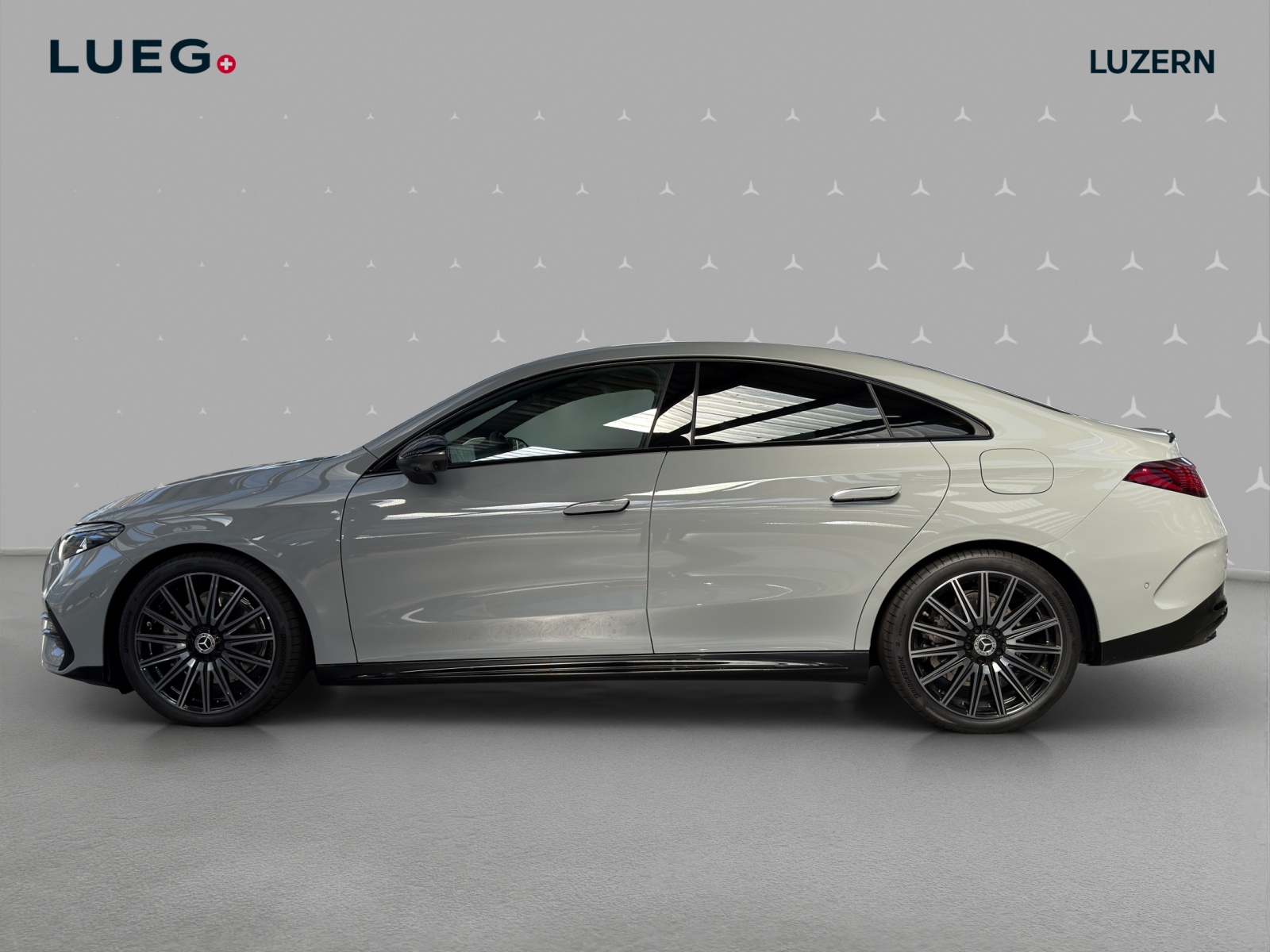 MERCEDES-BENZ CLA 220 8G-DCT 4Matic-image-1