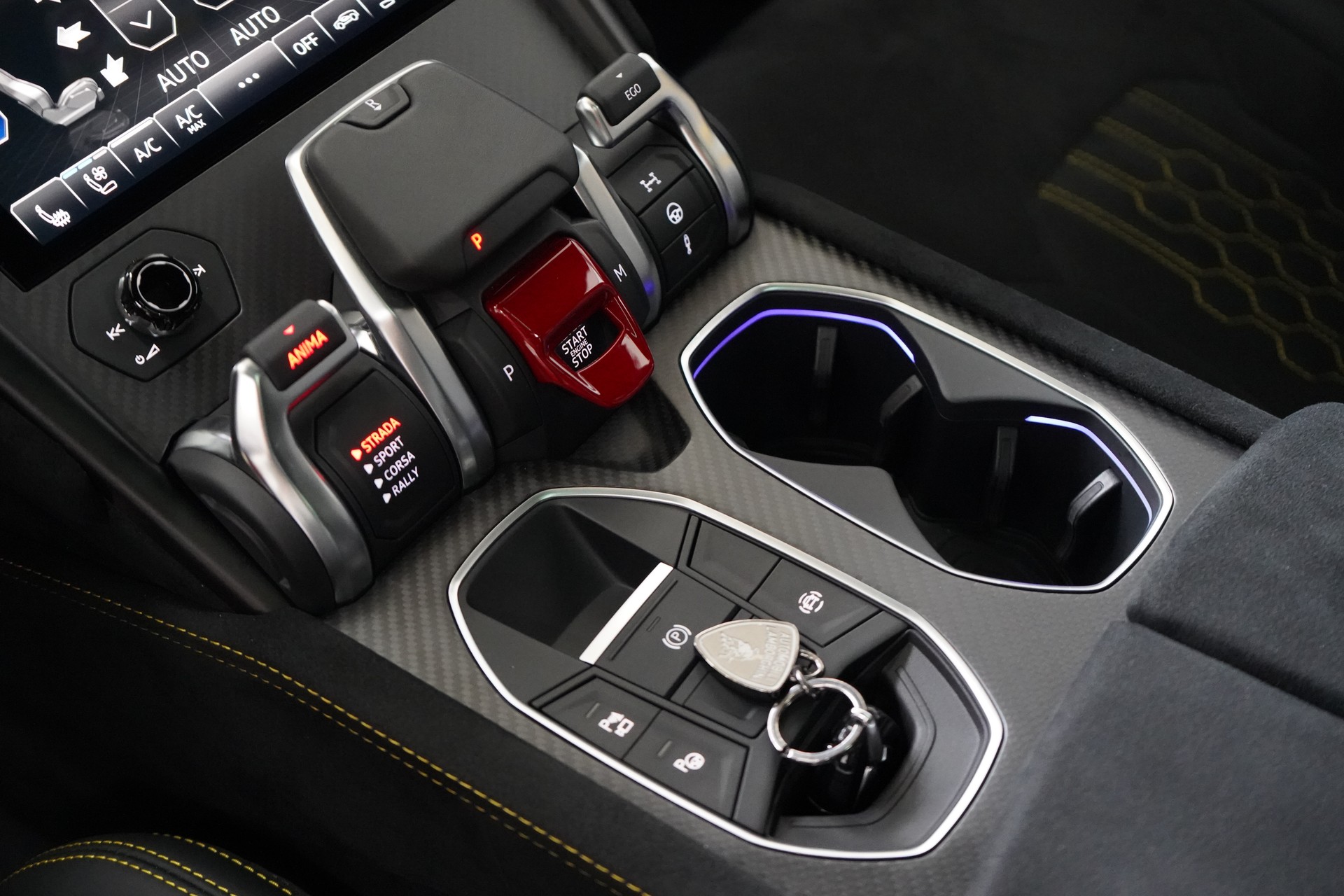 LAMBORGHINI Urus Performante-image-17
