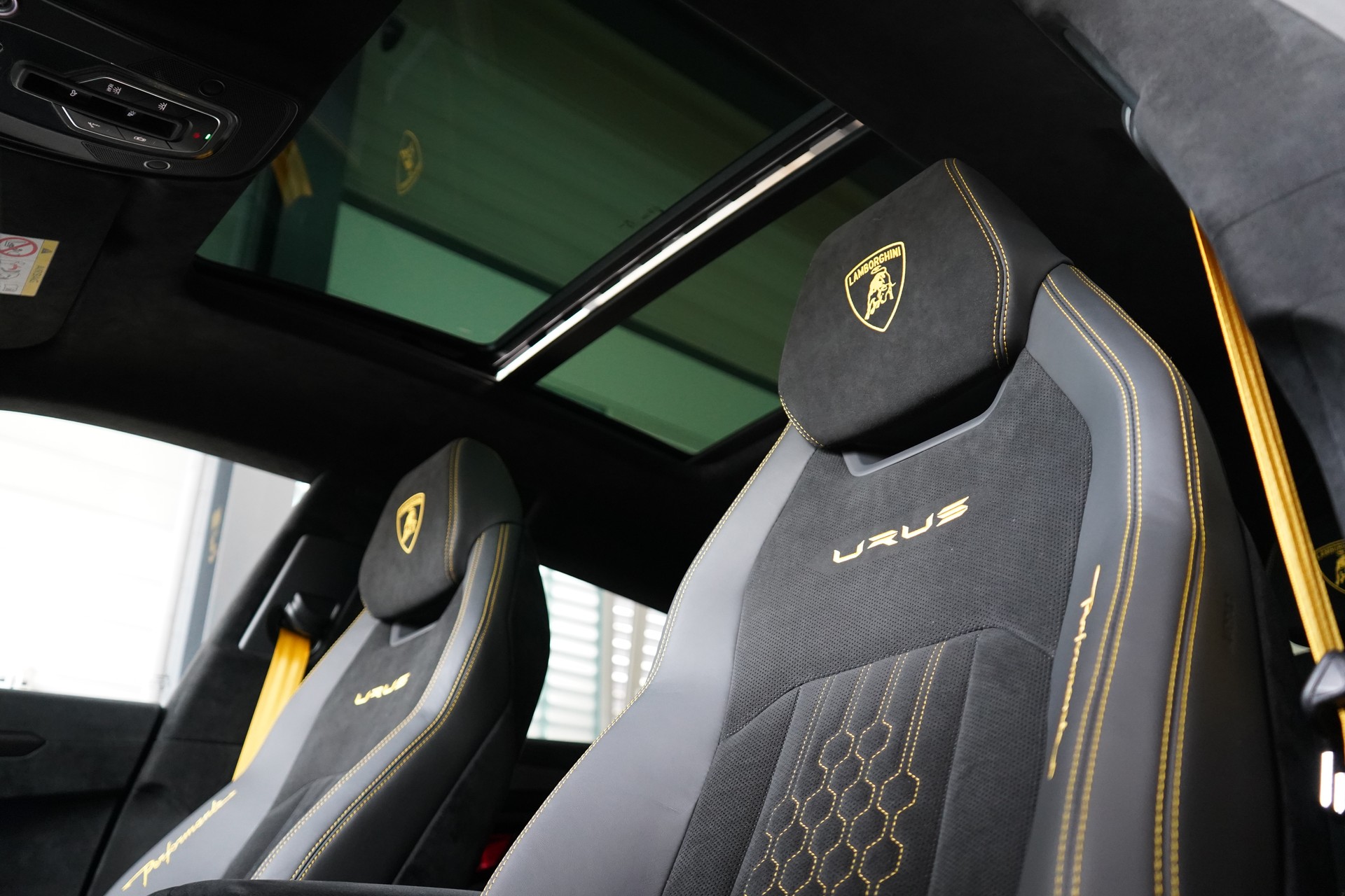 LAMBORGHINI Urus Performante-image-24