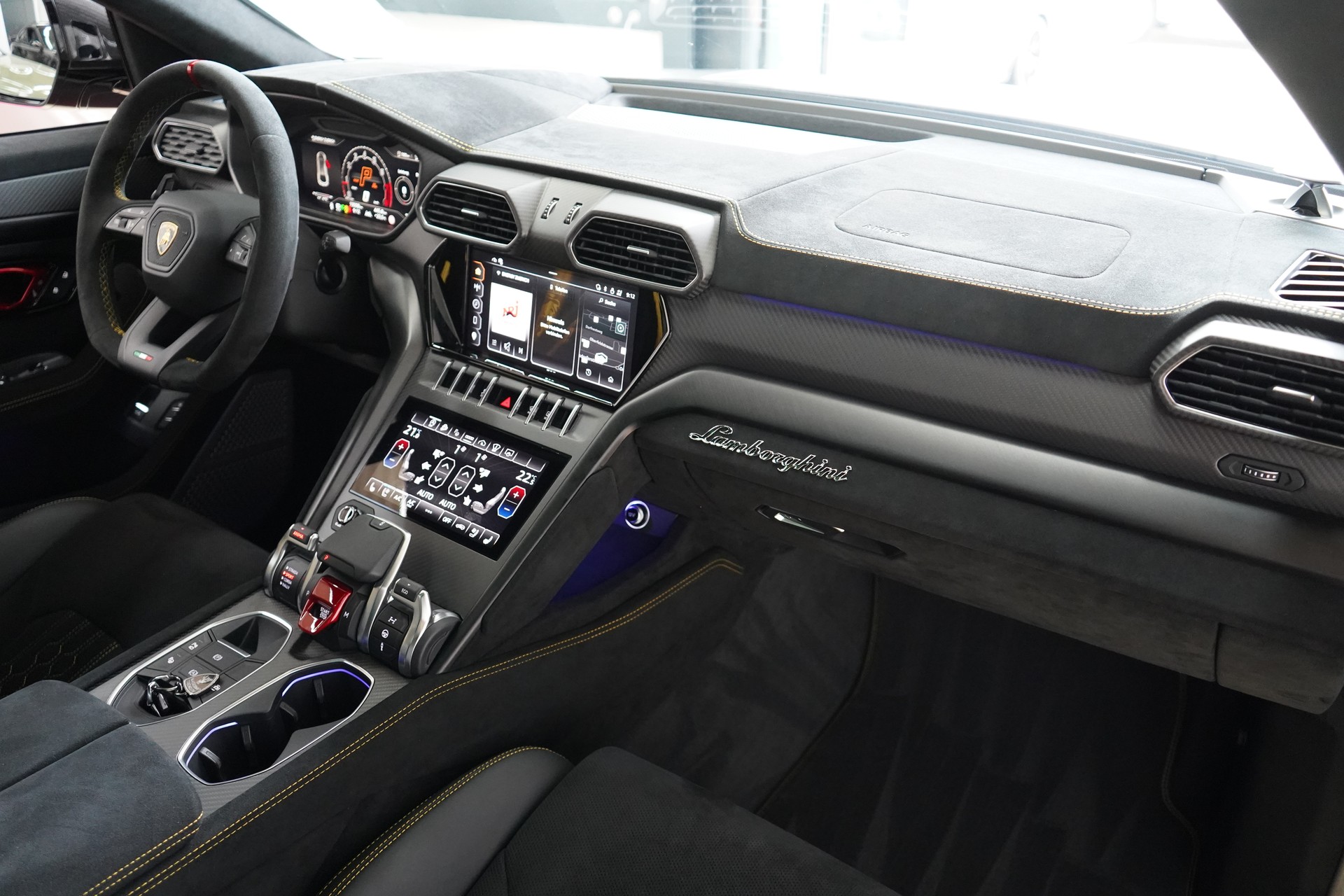 LAMBORGHINI Urus Performante-image-26