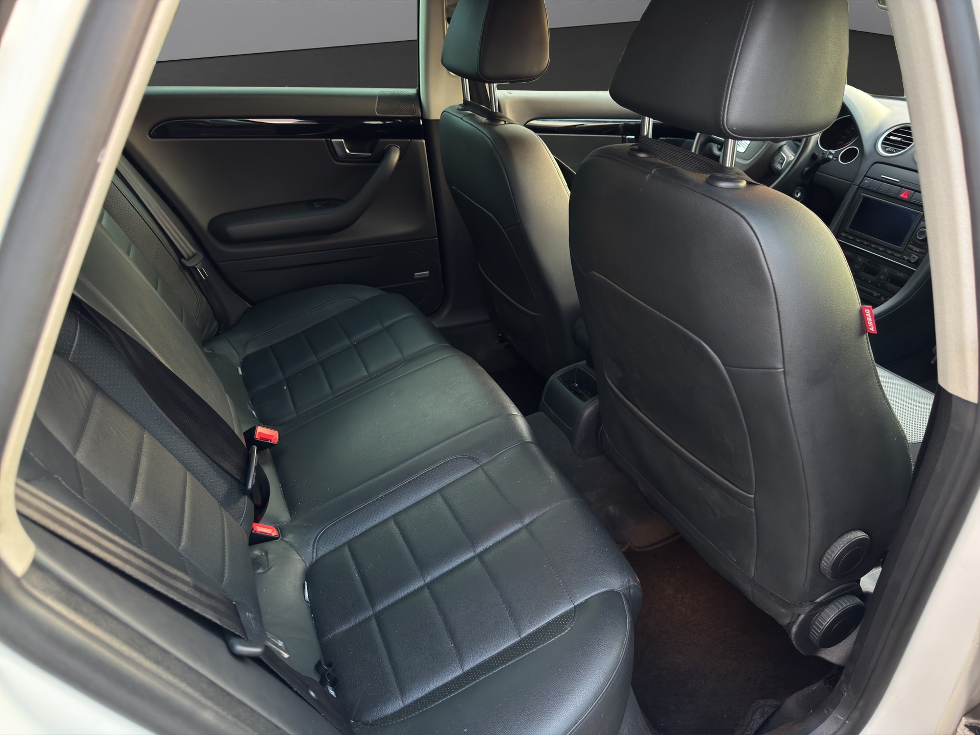SEAT Exeo ST 2.0 TDI Advantage-image-9