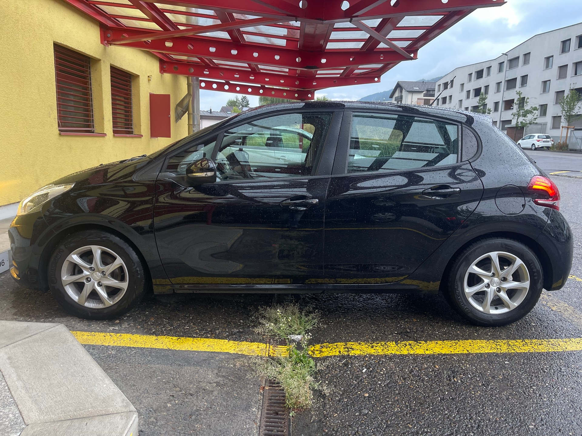 PEUGEOT 208 1.2 PureTech Active-image-7