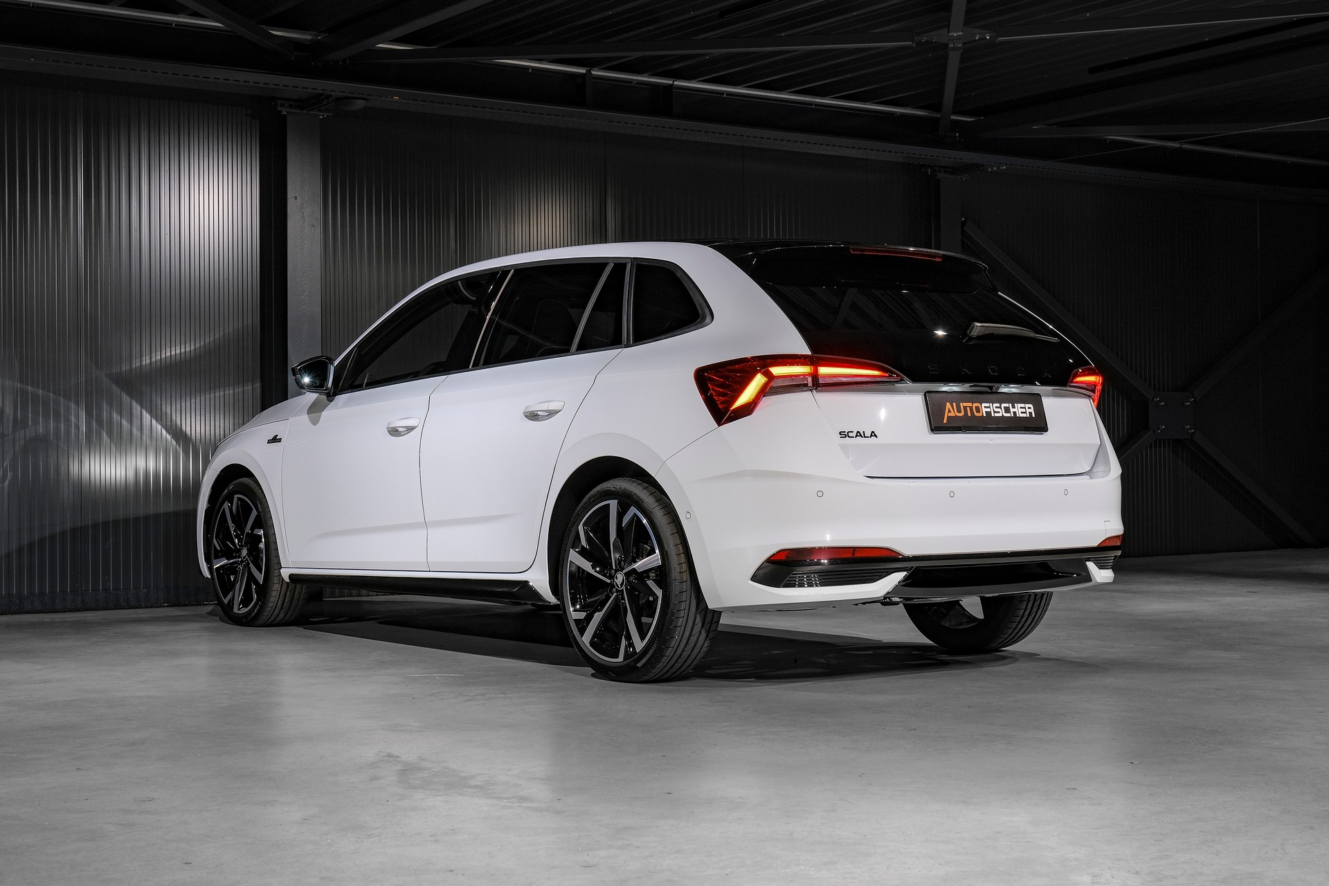SKODA Scala 1.5 TSI Monte Carlo DSG-image-7