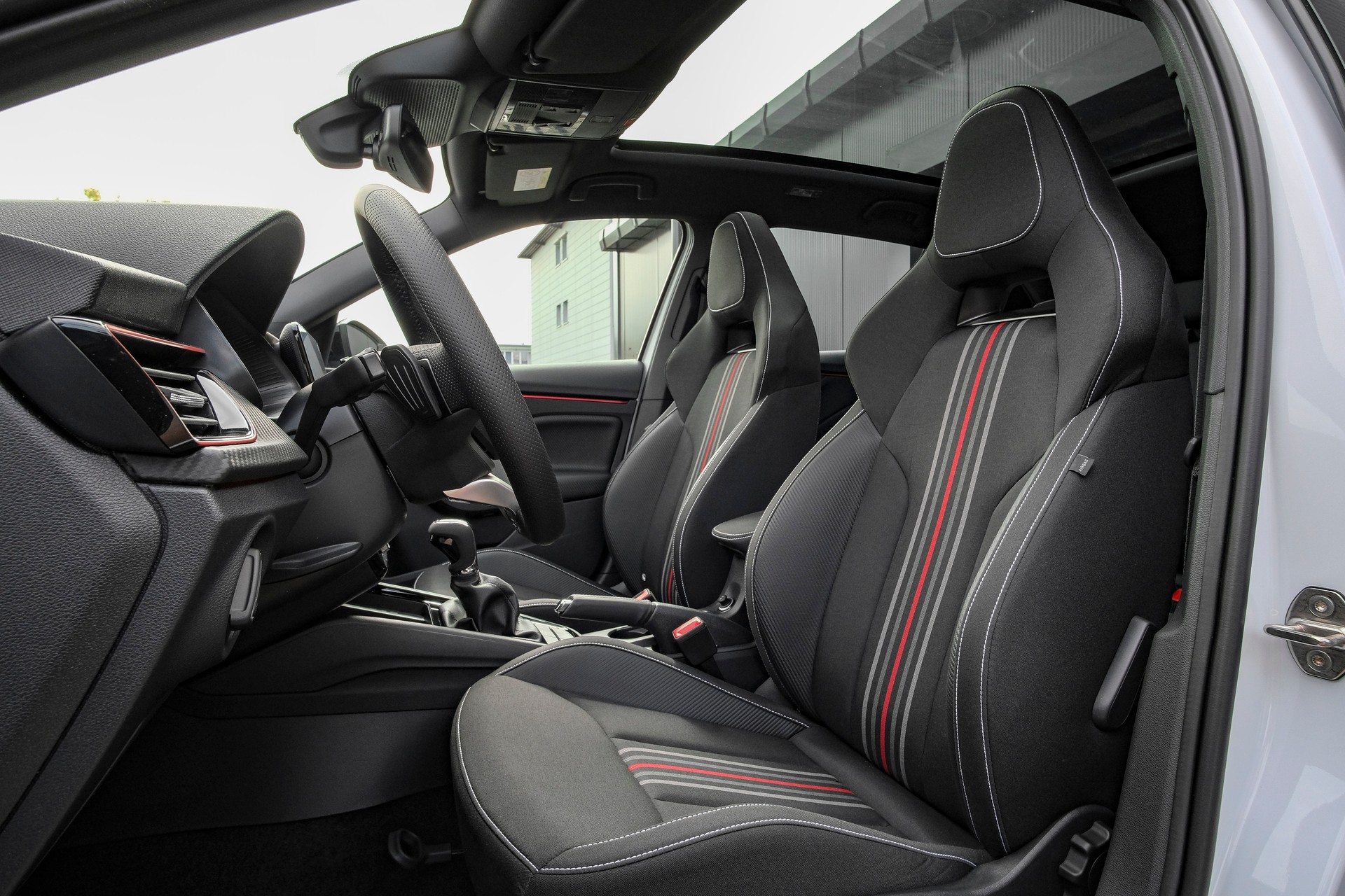 SKODA Scala 1.5 TSI Monte Carlo DSG-image-9