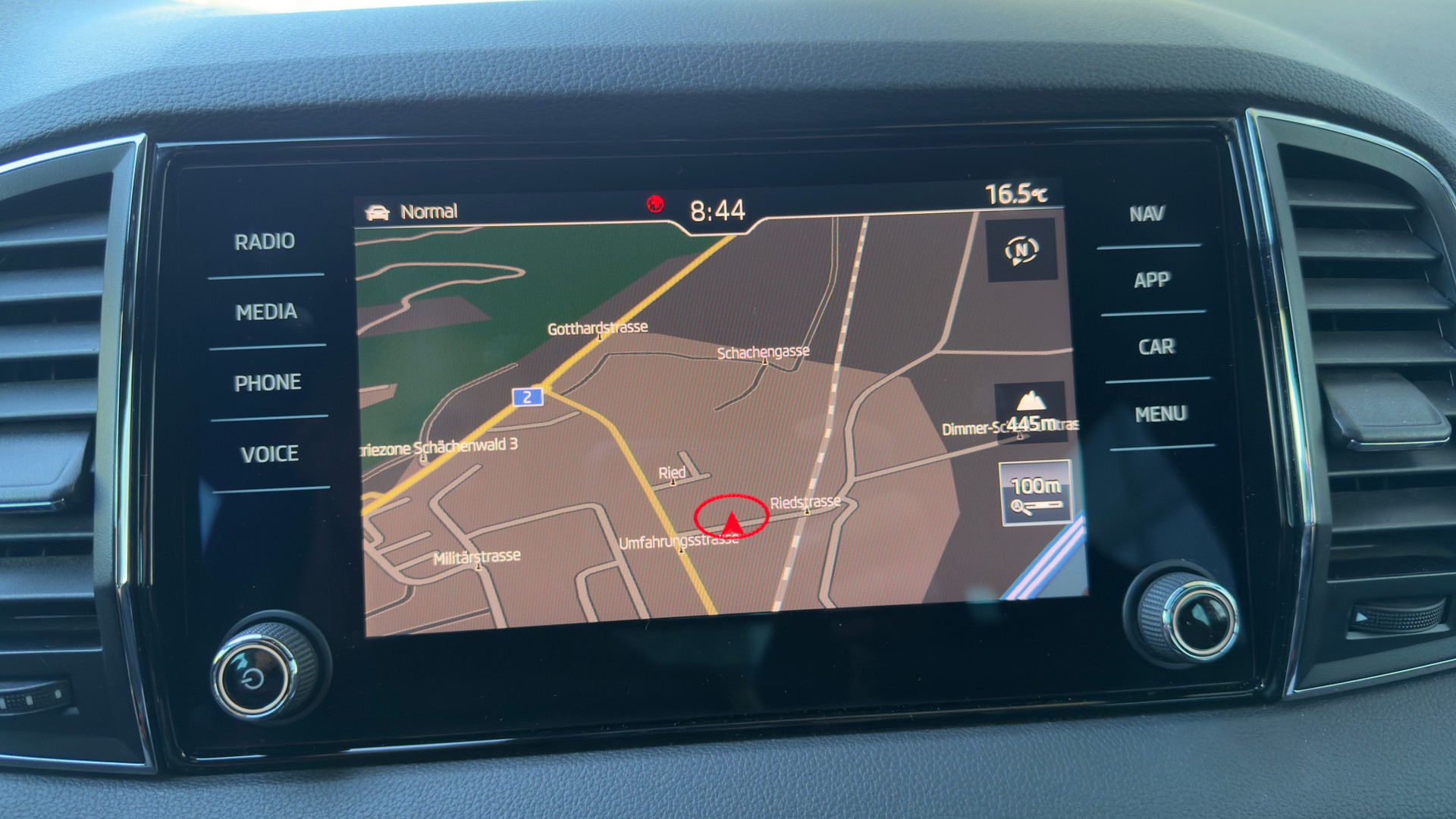 SKODA Karoq 2.0 TSI SportLine DSG 4x4-image-15