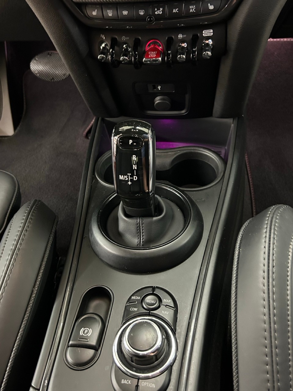 MINI Countryman Cooper S Highland Edition ALL4 Steptronic-image-7