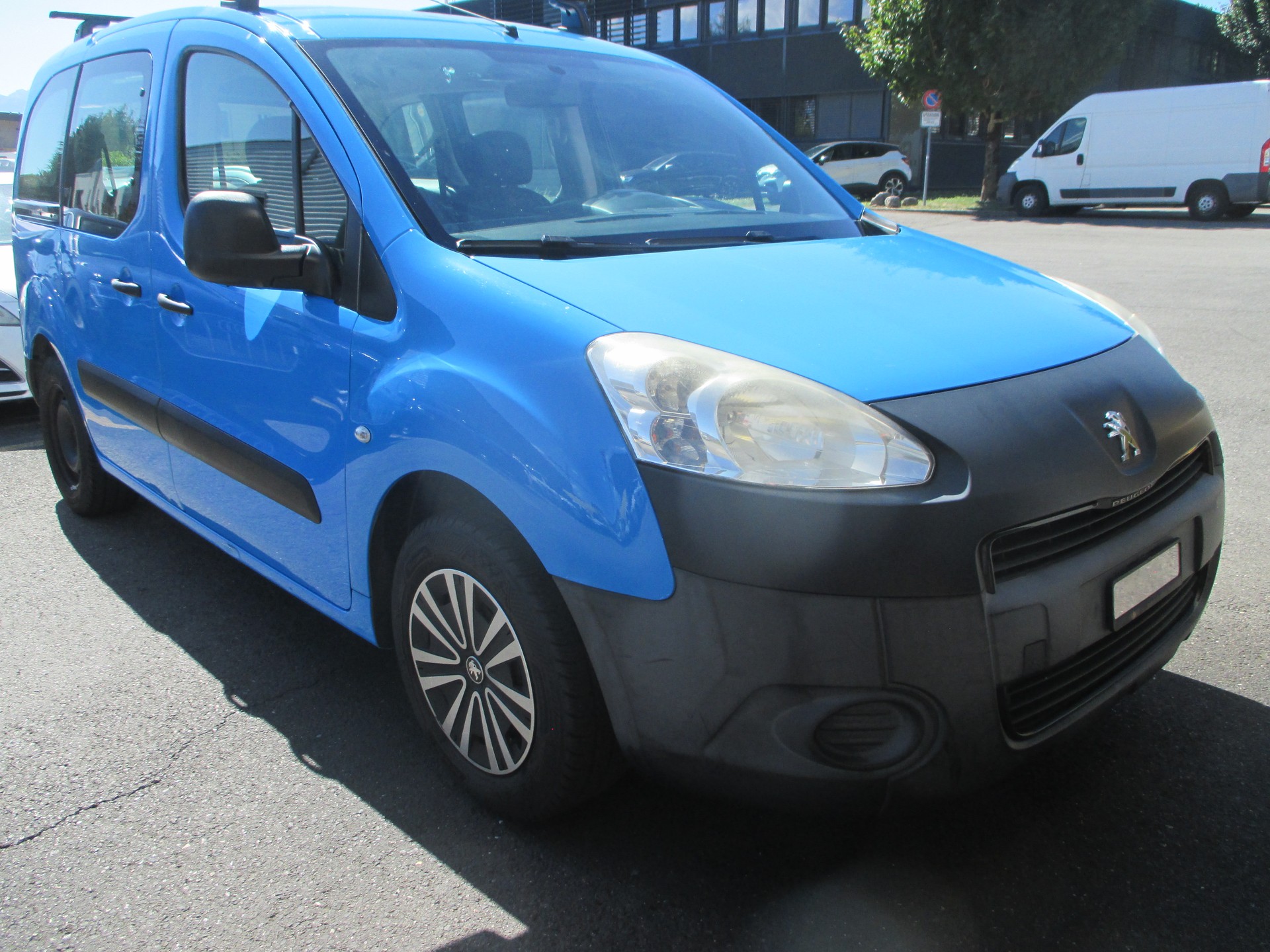 PEUGEOT Partner 1.6 Trendy-image-7
