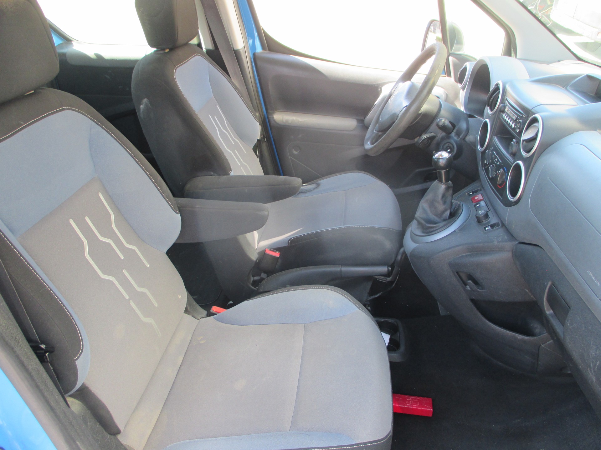 PEUGEOT Partner 1.6 Trendy-image-14