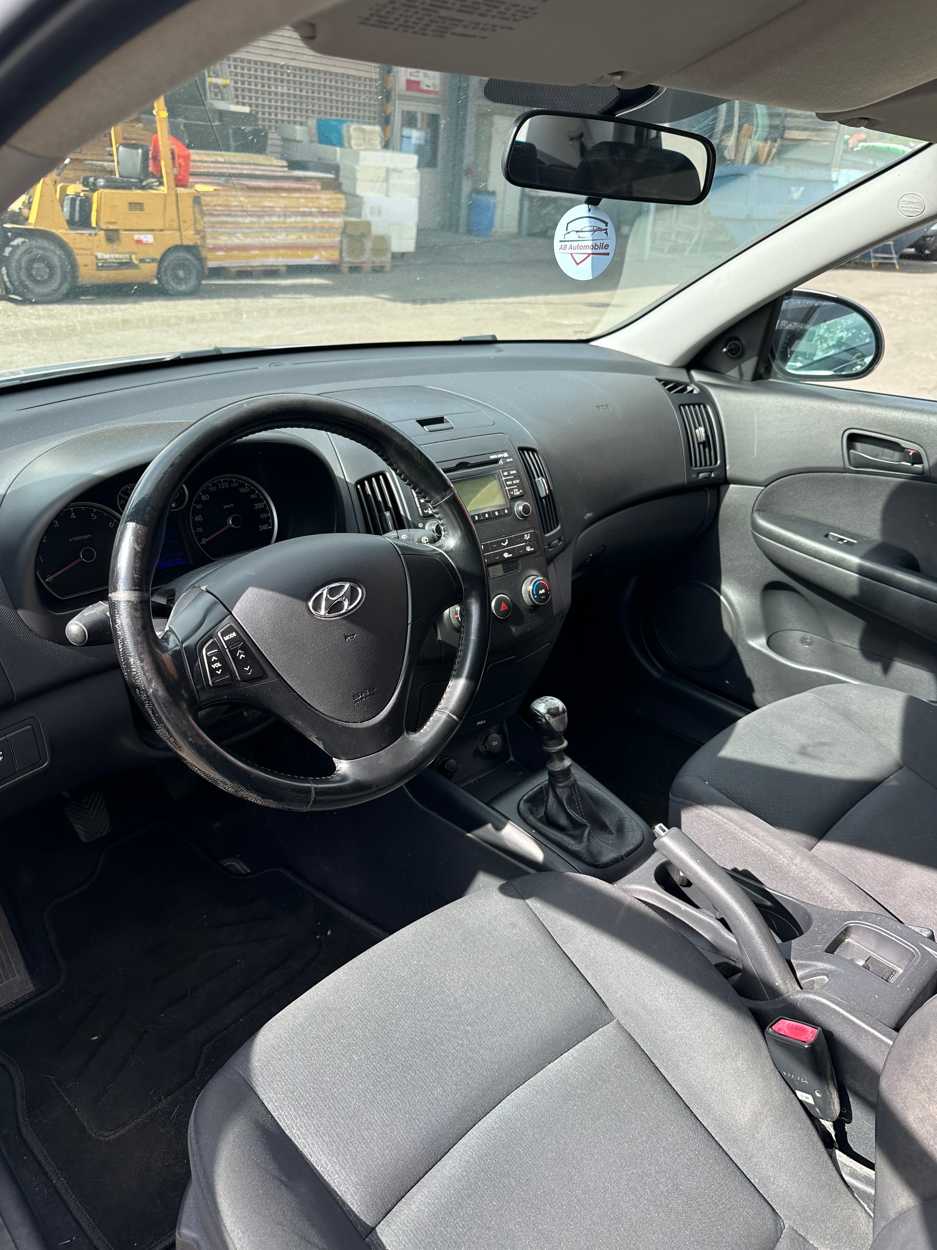 HYUNDAI i30 1.4 Comfort-image-5