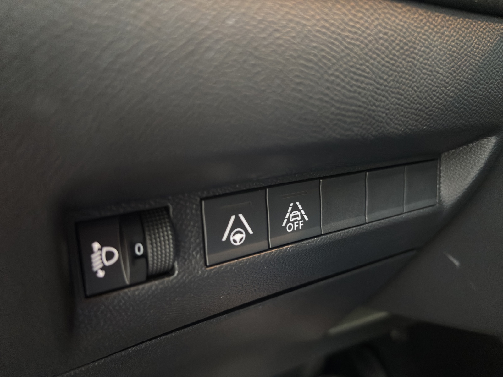 PEUGEOT 208 Elektrik Allure Pack-image-17