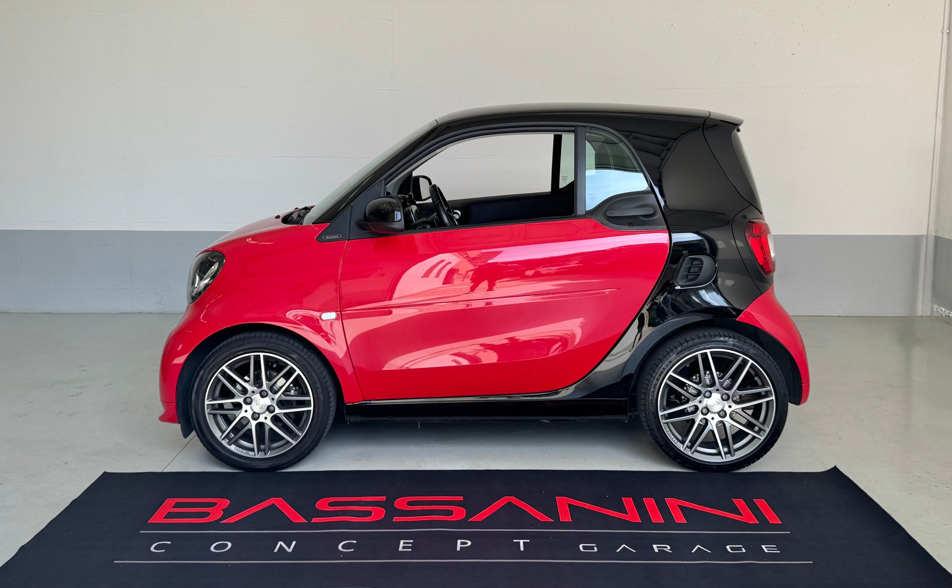 SMART fortwo Brabus Xclusive twinmatic ## Auto CH 🇨🇭-image-0