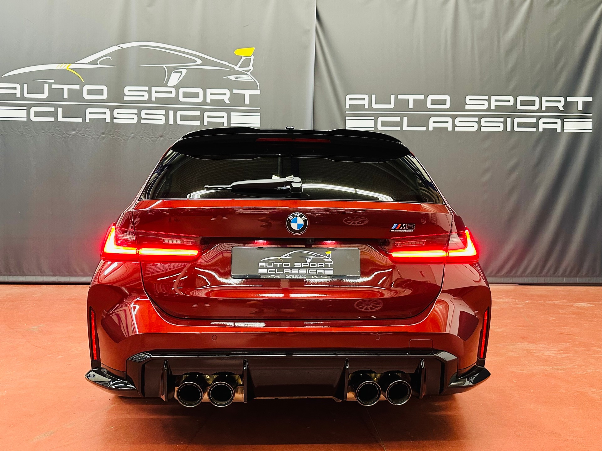 BMW M3 Touring xDrive Competition M-image-5