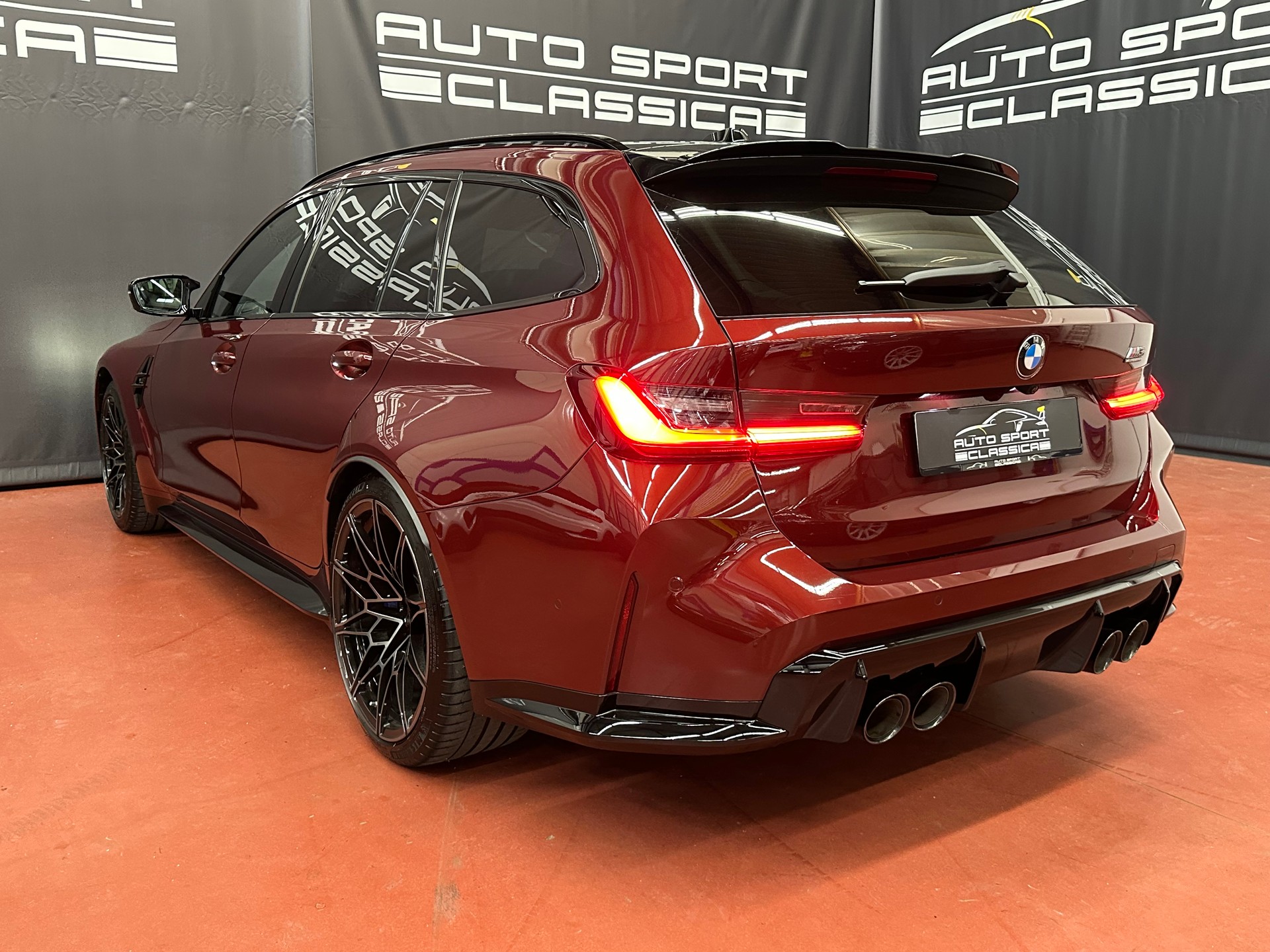 BMW M3 Touring xDrive Competition M-image-7