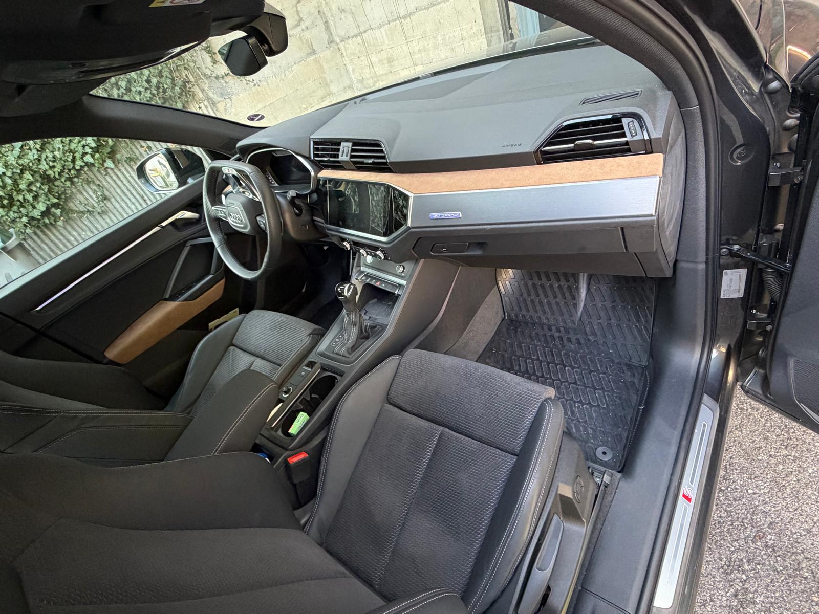 AUDI 2.0 45 TFSI S line quattro S-Tronic-image-4