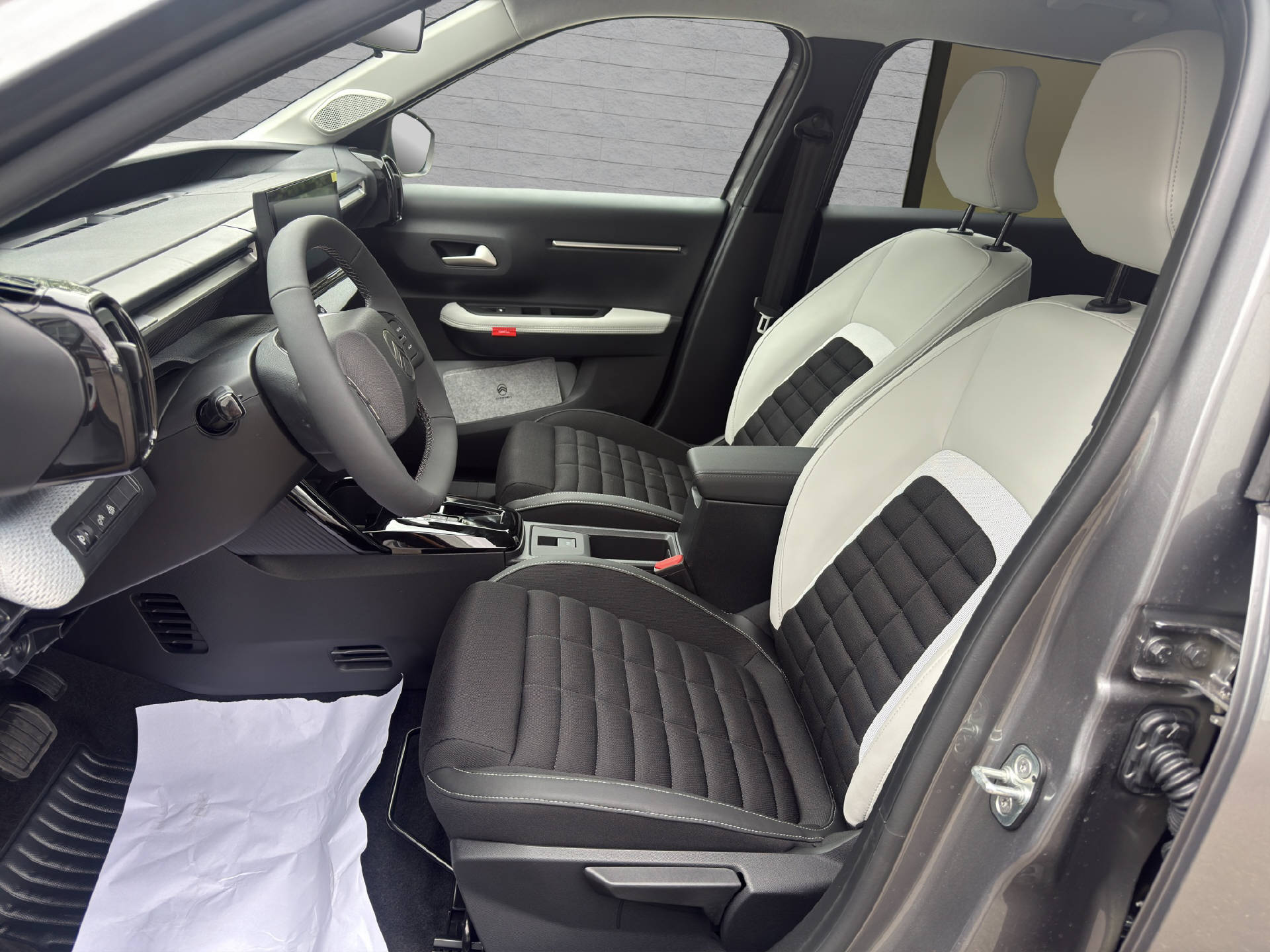 CITROEN C3 Aircross 1.2 Hybrid Max Business-image-8
