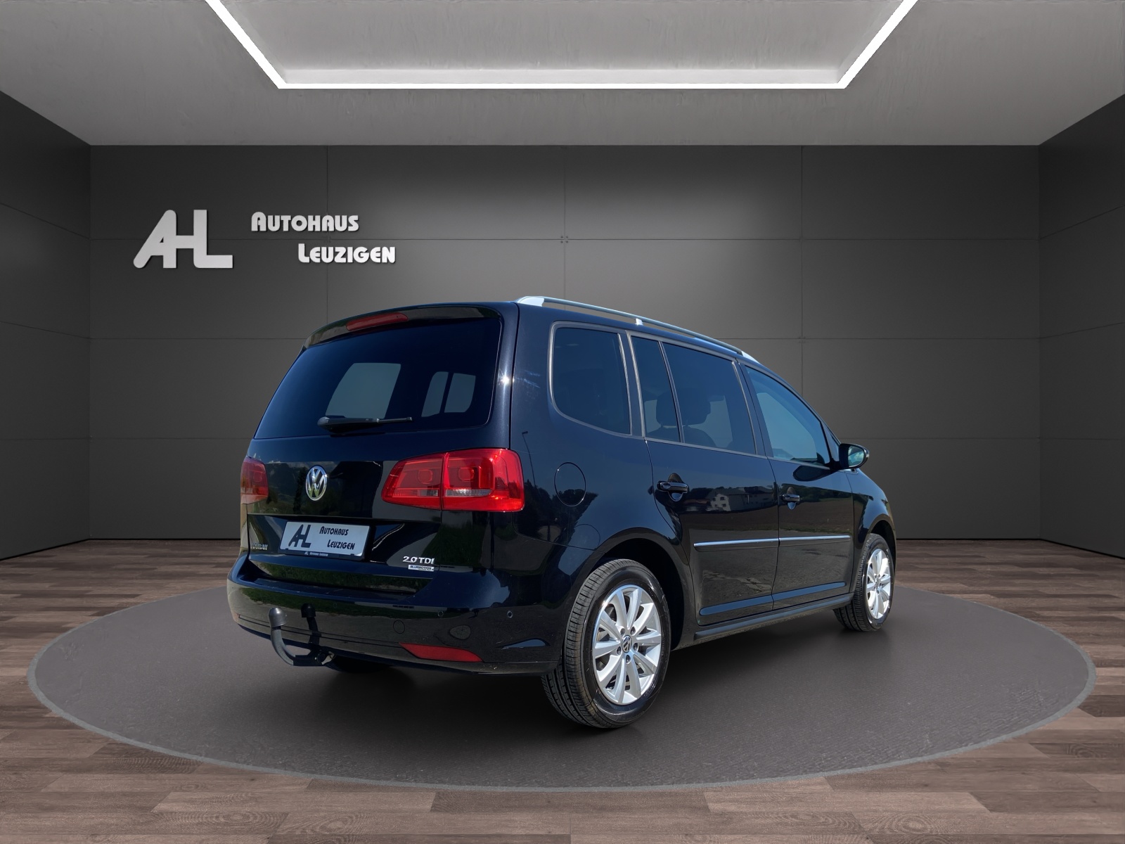 VW Touran 2.0 TDI BlueMotion Technology Highline DSG-image-4