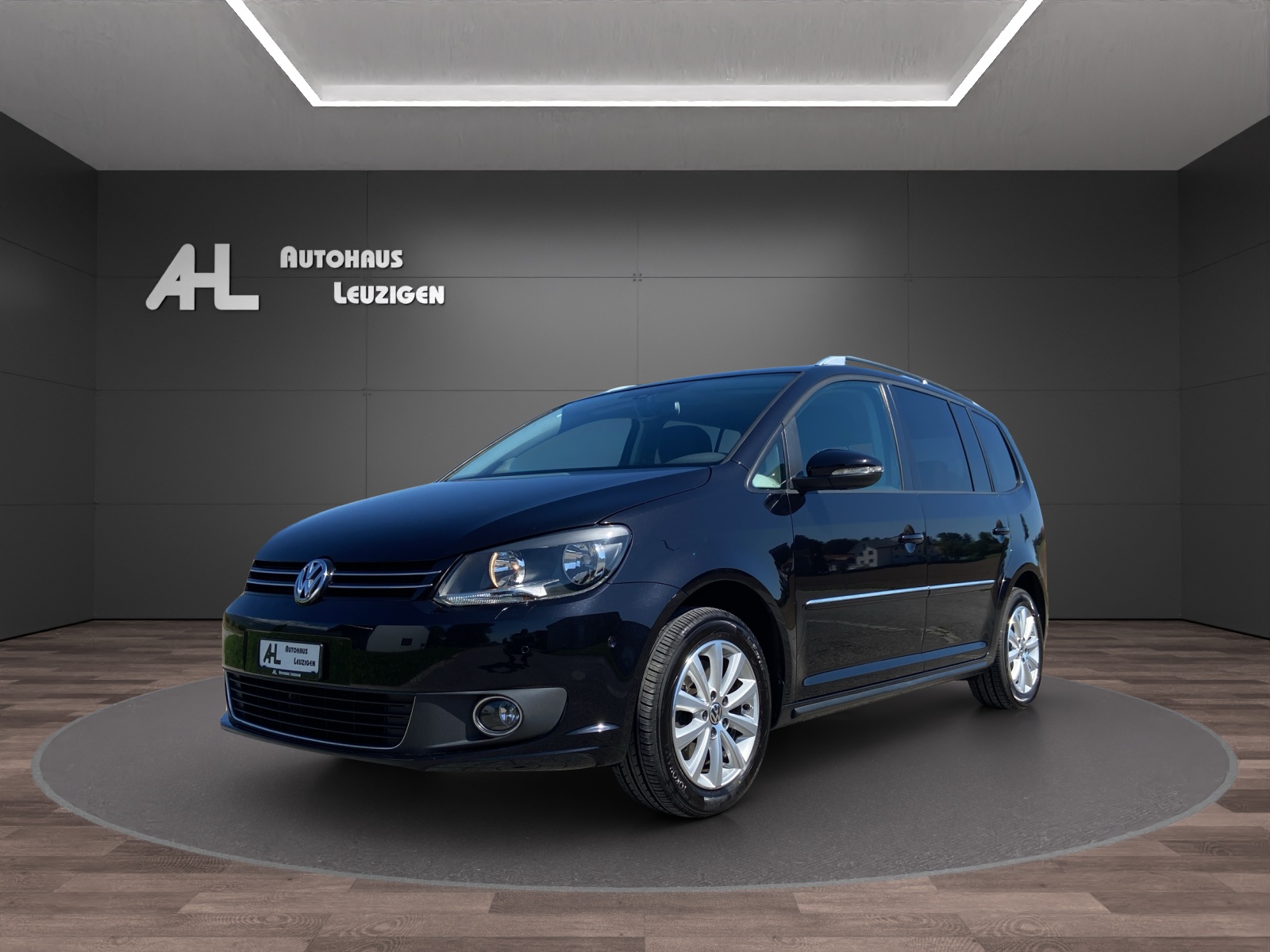 VW Touran 2.0 TDI BlueMotion Technology Highline DSG-image-0