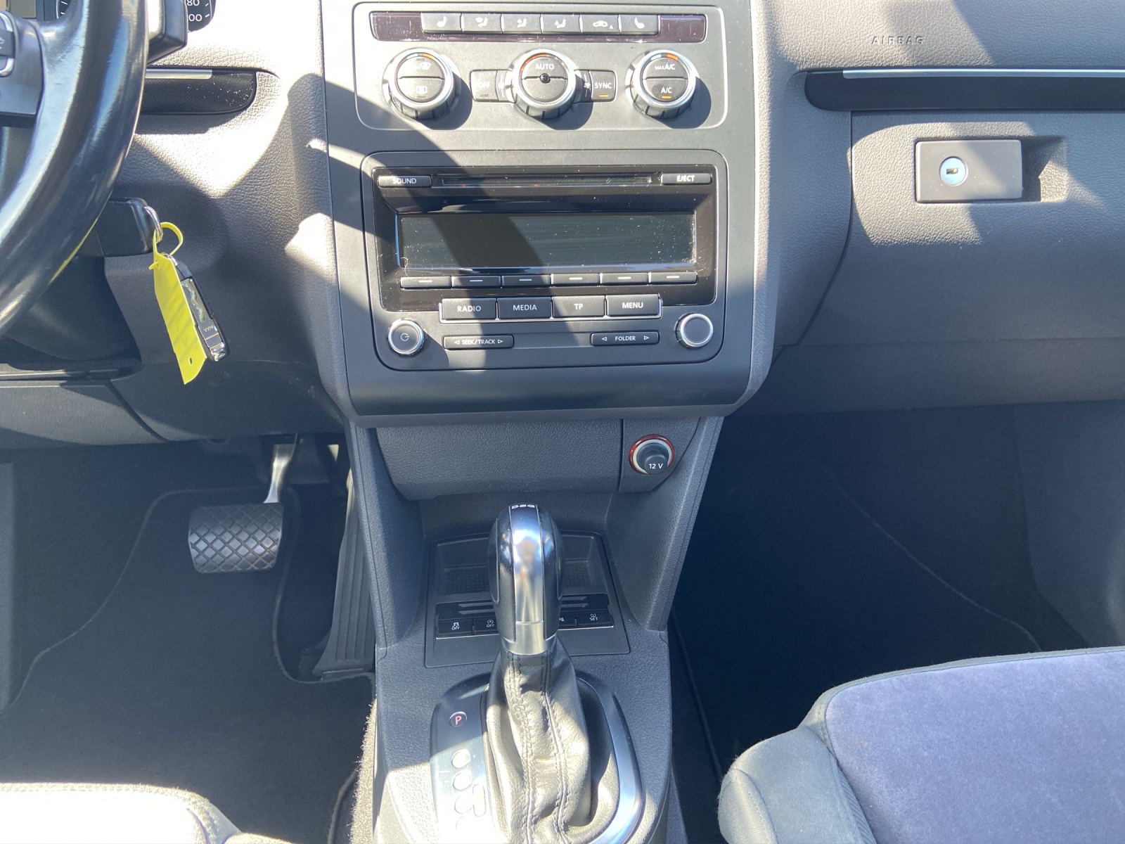 VW Touran 2.0 TDI BlueMotion Technology Highline DSG-image-11