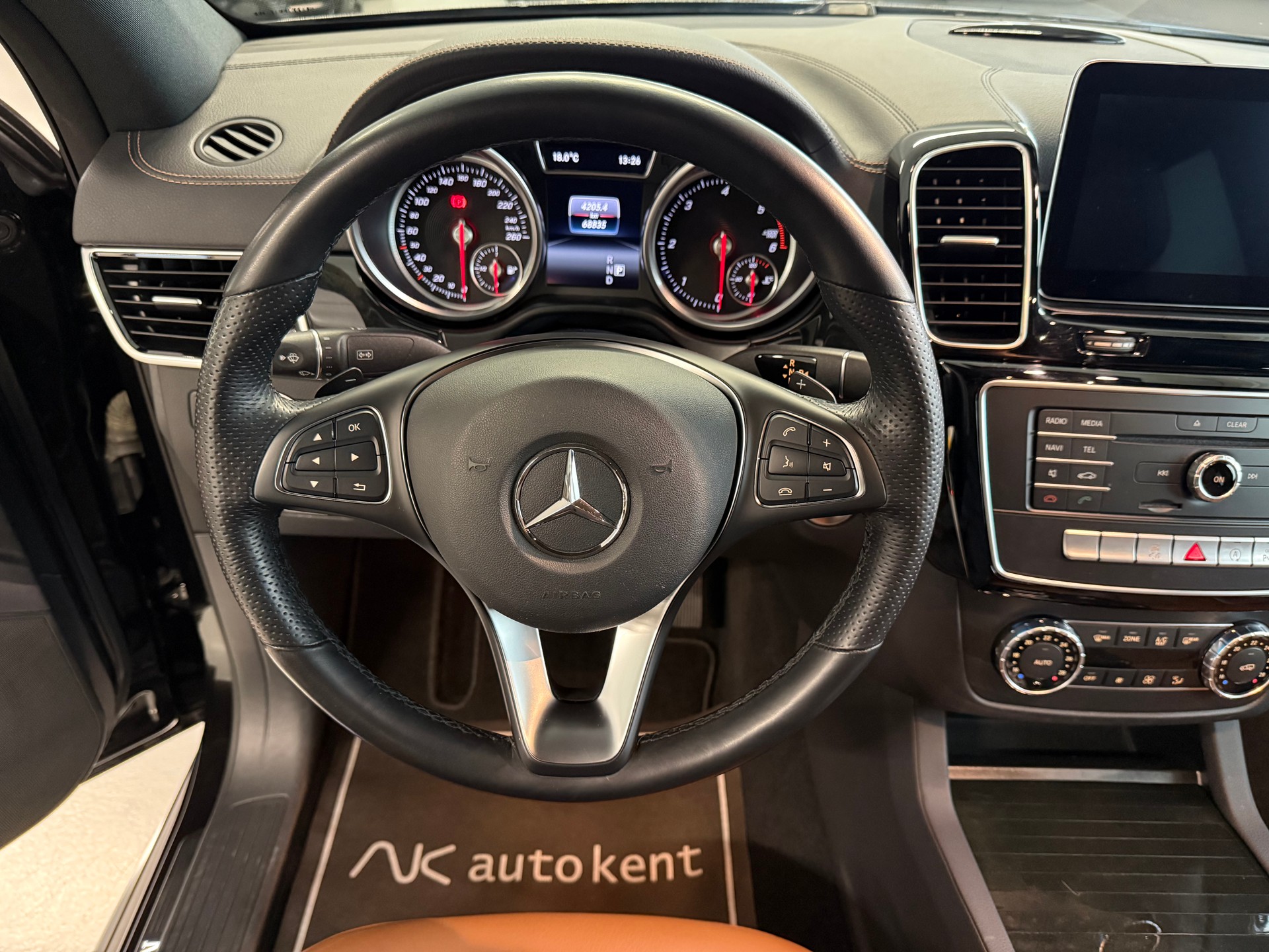 MERCEDES-BENZ GLE Coupé 350 d AMG Line 4Matic 9G-Tronic-image-7