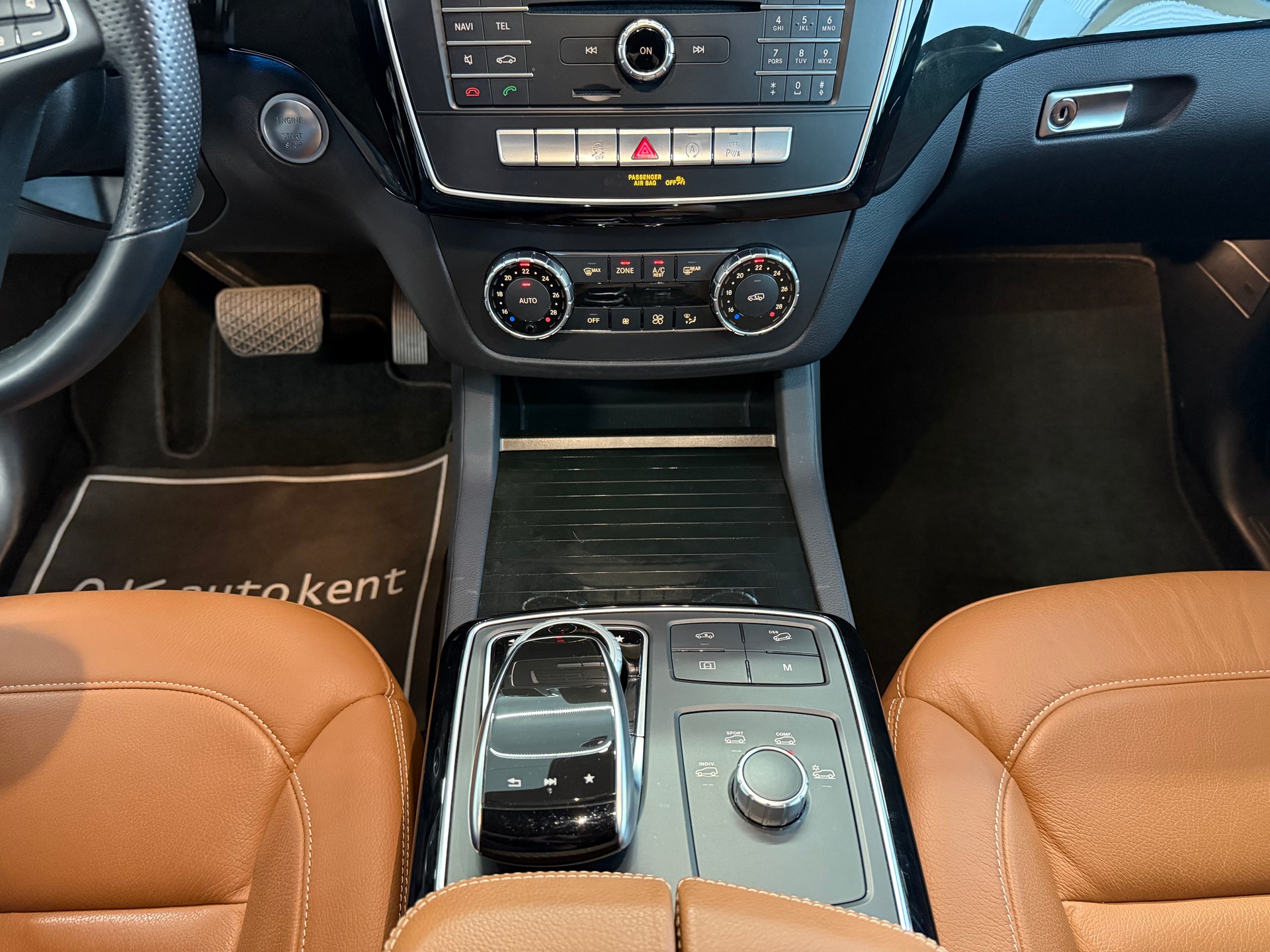 MERCEDES-BENZ GLE Coupé 350 d AMG Line 4Matic 9G-Tronic-image-11