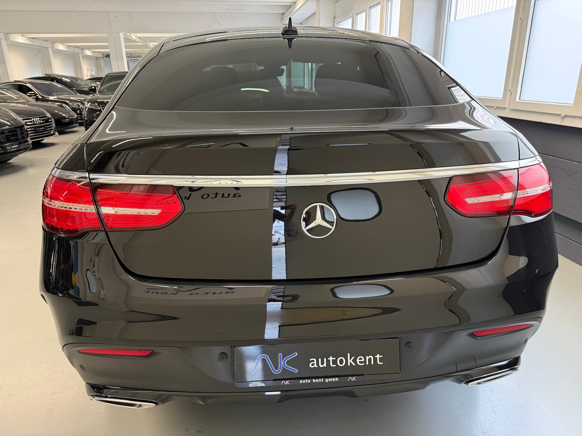 MERCEDES-BENZ GLE Coupé 350 d AMG Line 4Matic 9G-Tronic-image-4