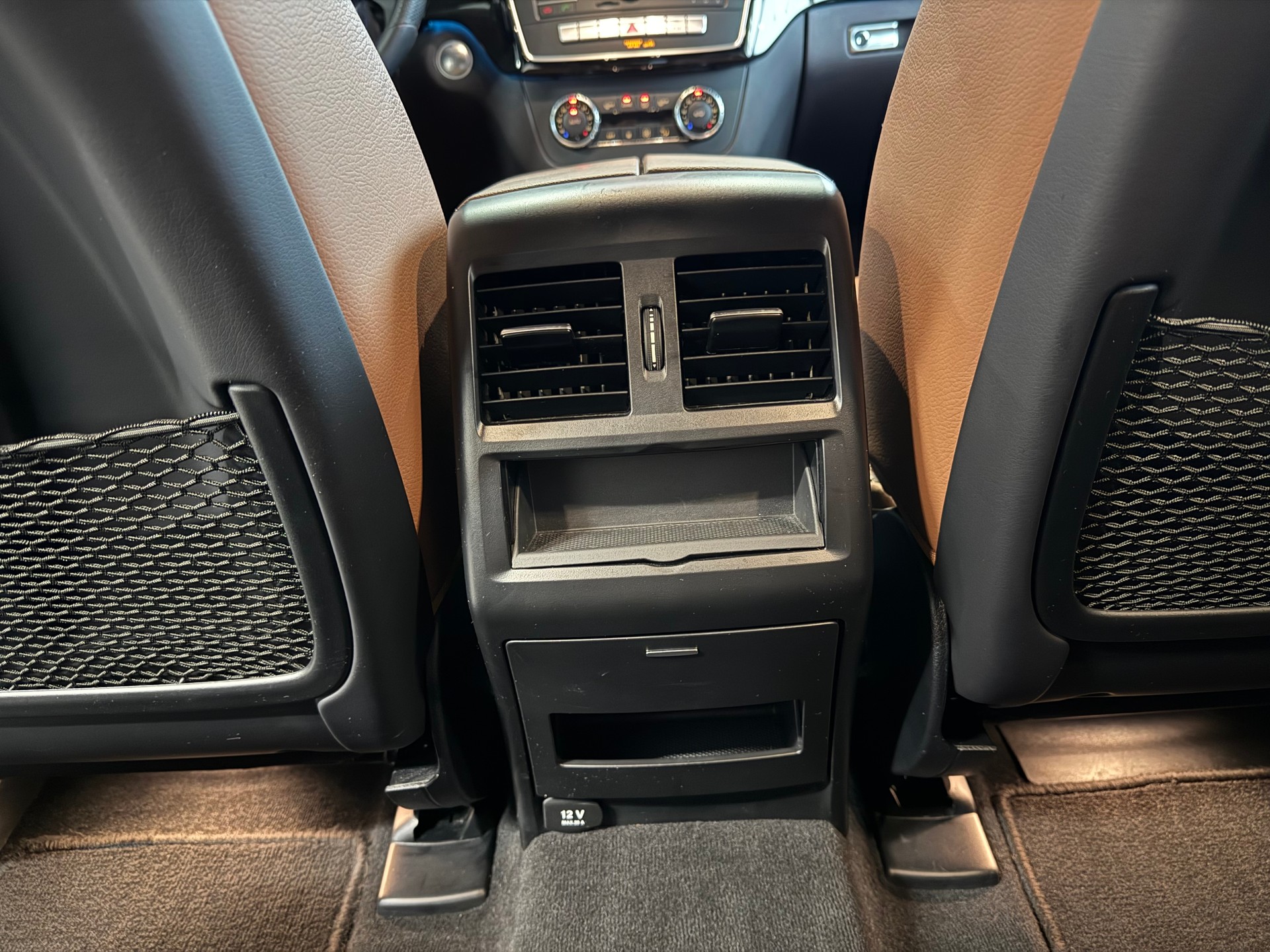 MERCEDES-BENZ GLE Coupé 350 d AMG Line 4Matic 9G-Tronic-image-17