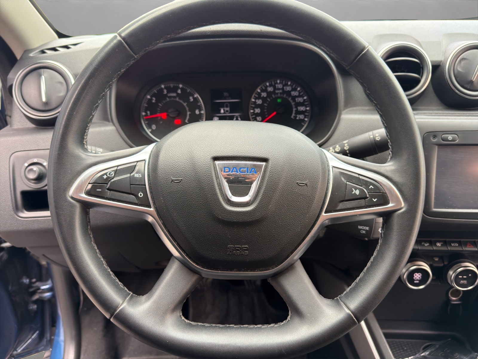DACIA Duster TCe 125 Essential 4x4-image-9