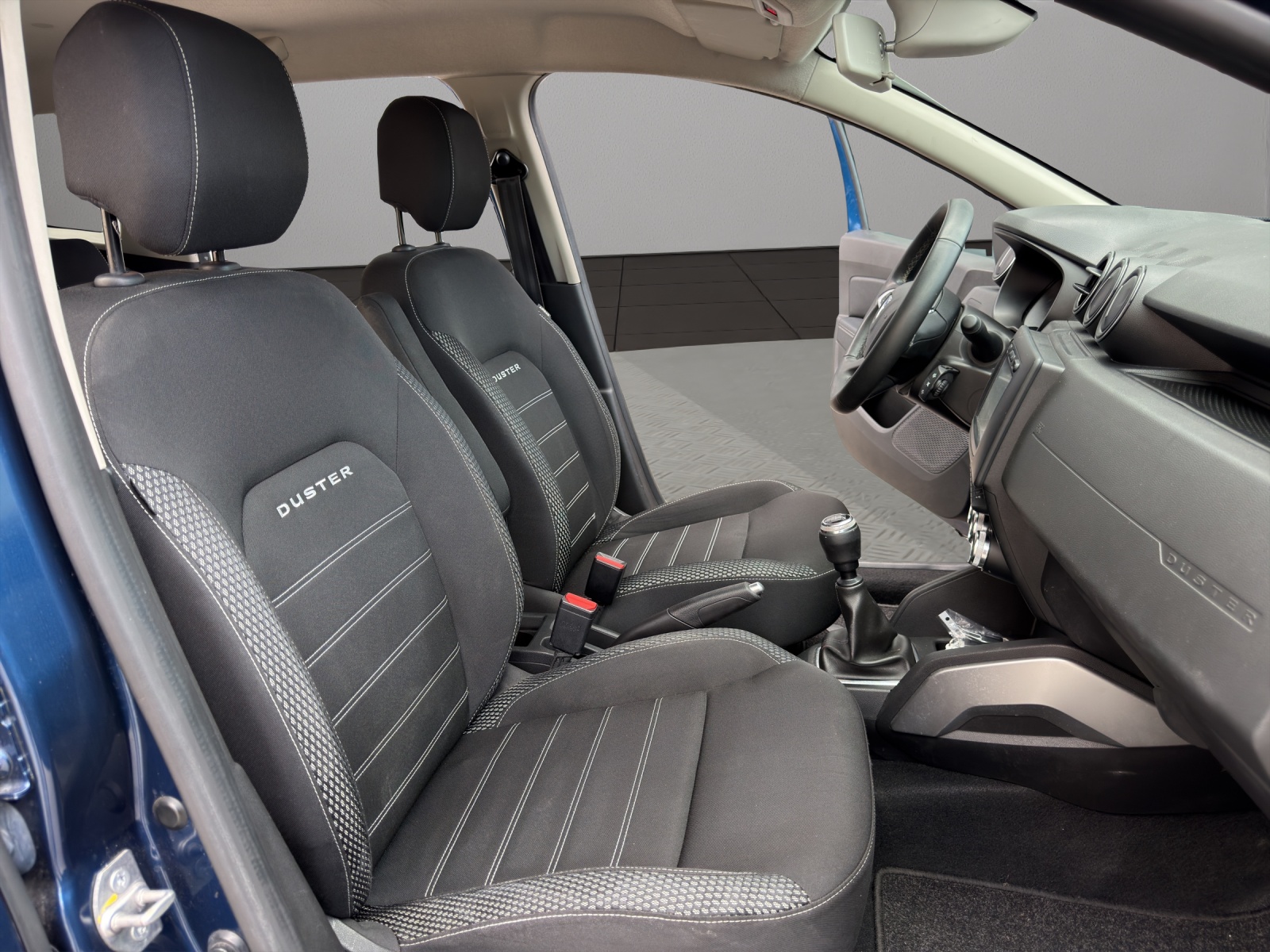 DACIA Duster TCe 125 Essential 4x4-image-16