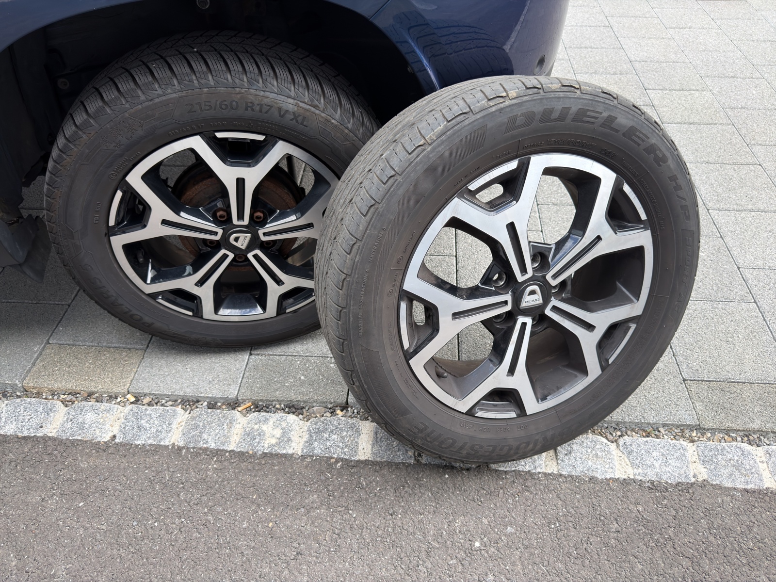 DACIA Duster TCe 125 Essential 4x4-image-18