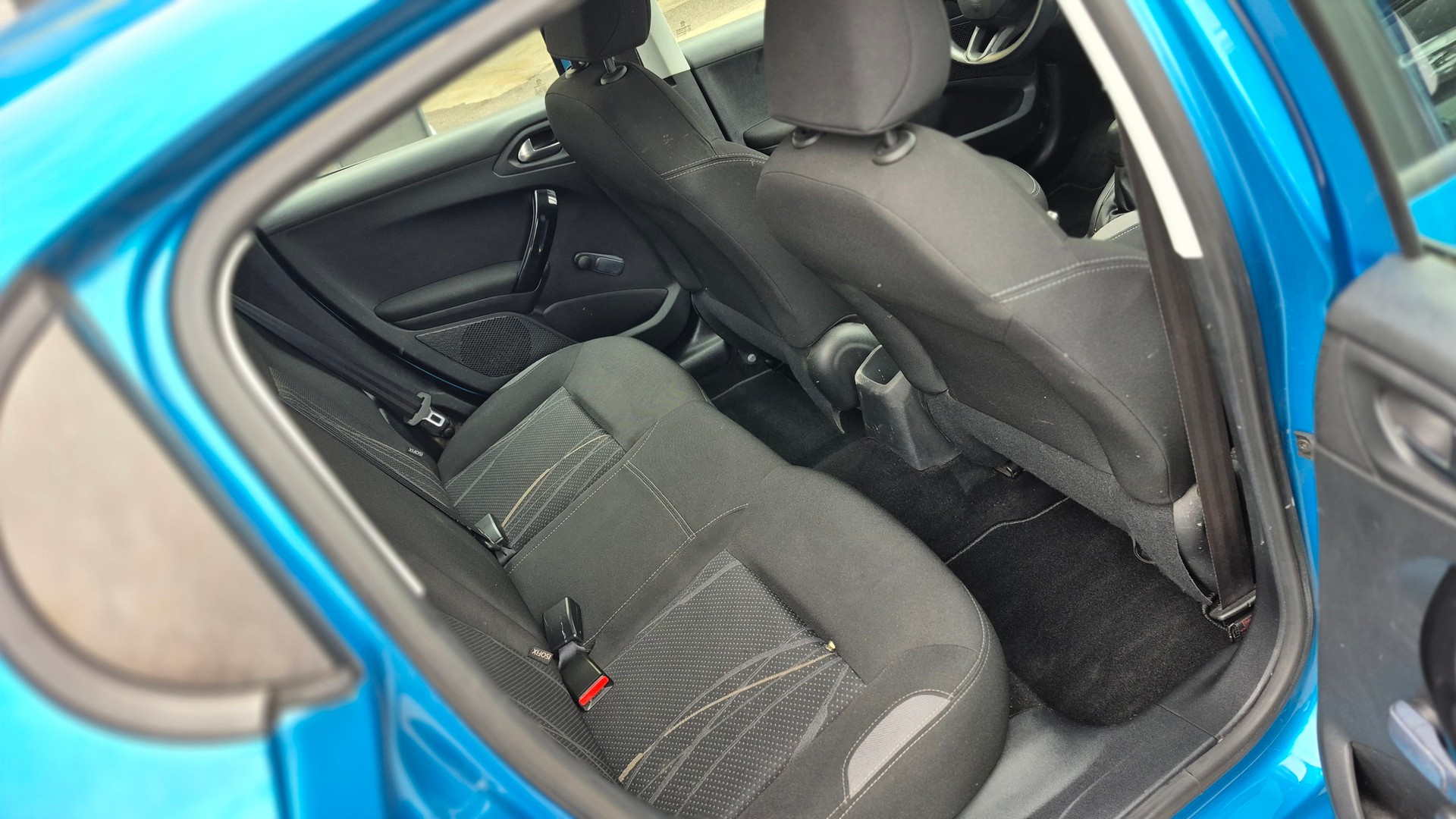 PEUGEOT 208 1.2 VTI Active-image-3