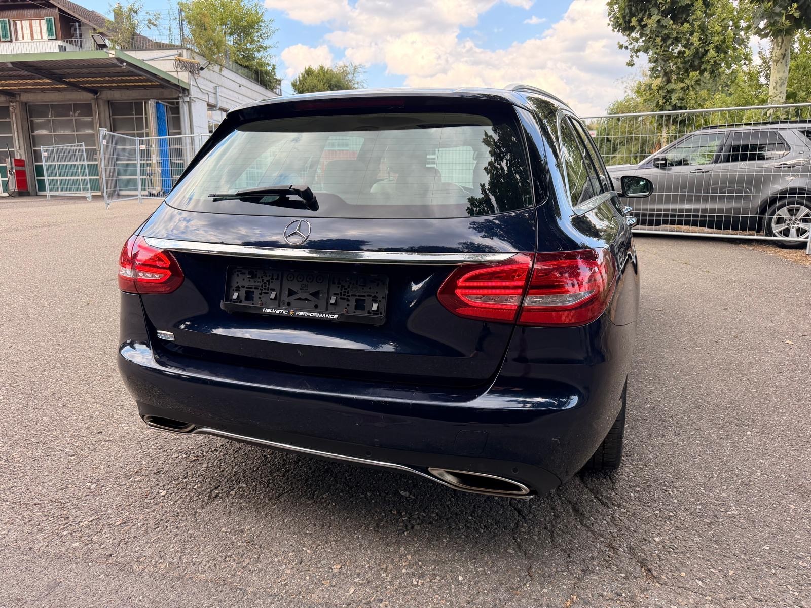 MERCEDES-BENZ C 400 Avantgarde 4Matic 7G-Tronic-image-3