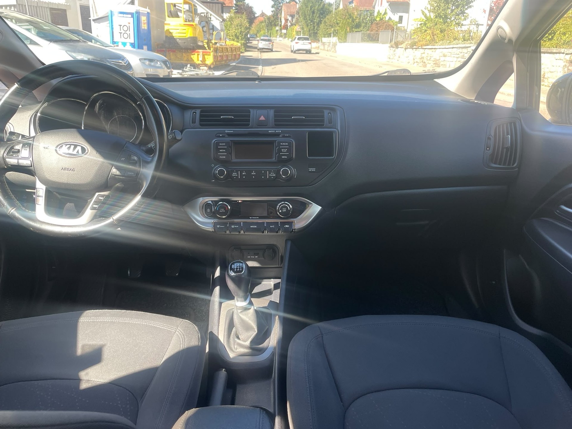KIA Rio 1.4 CVVT Style-image-4