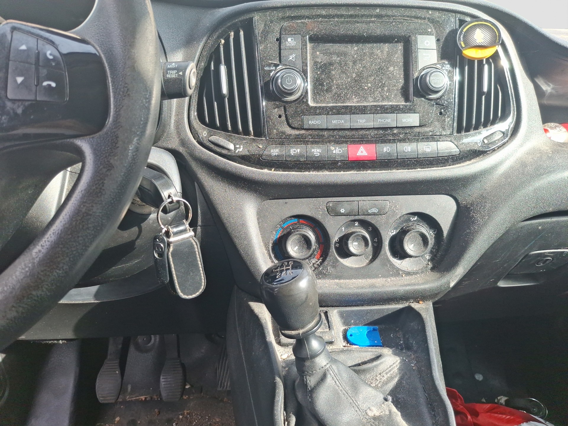 FIAT Doblò 1.6 Multijet Kombi Swiss-image-9