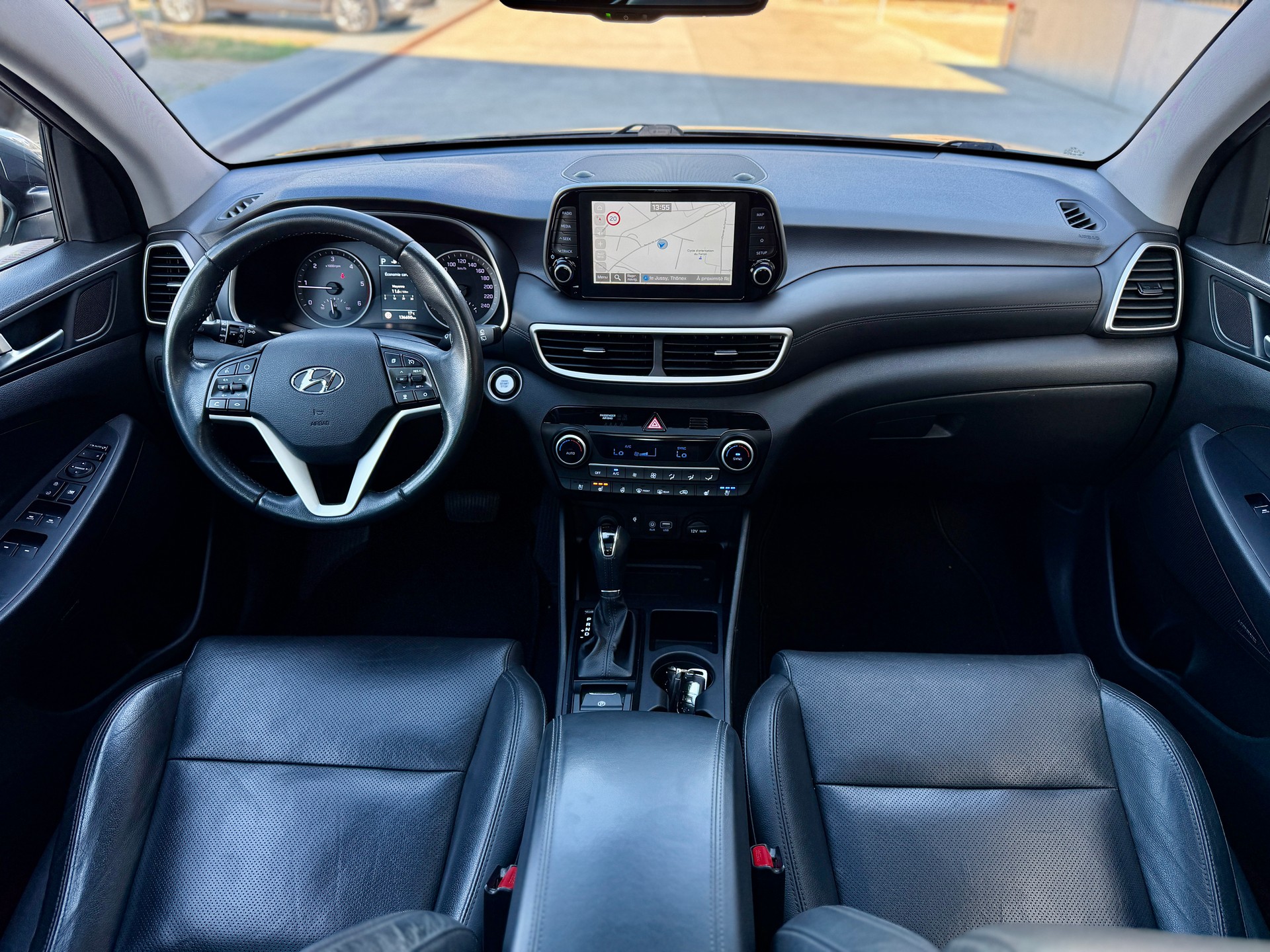 HYUNDAI Tucson 2.0 CRDI Vertex Swiss édition 4WD Automatic-image-8